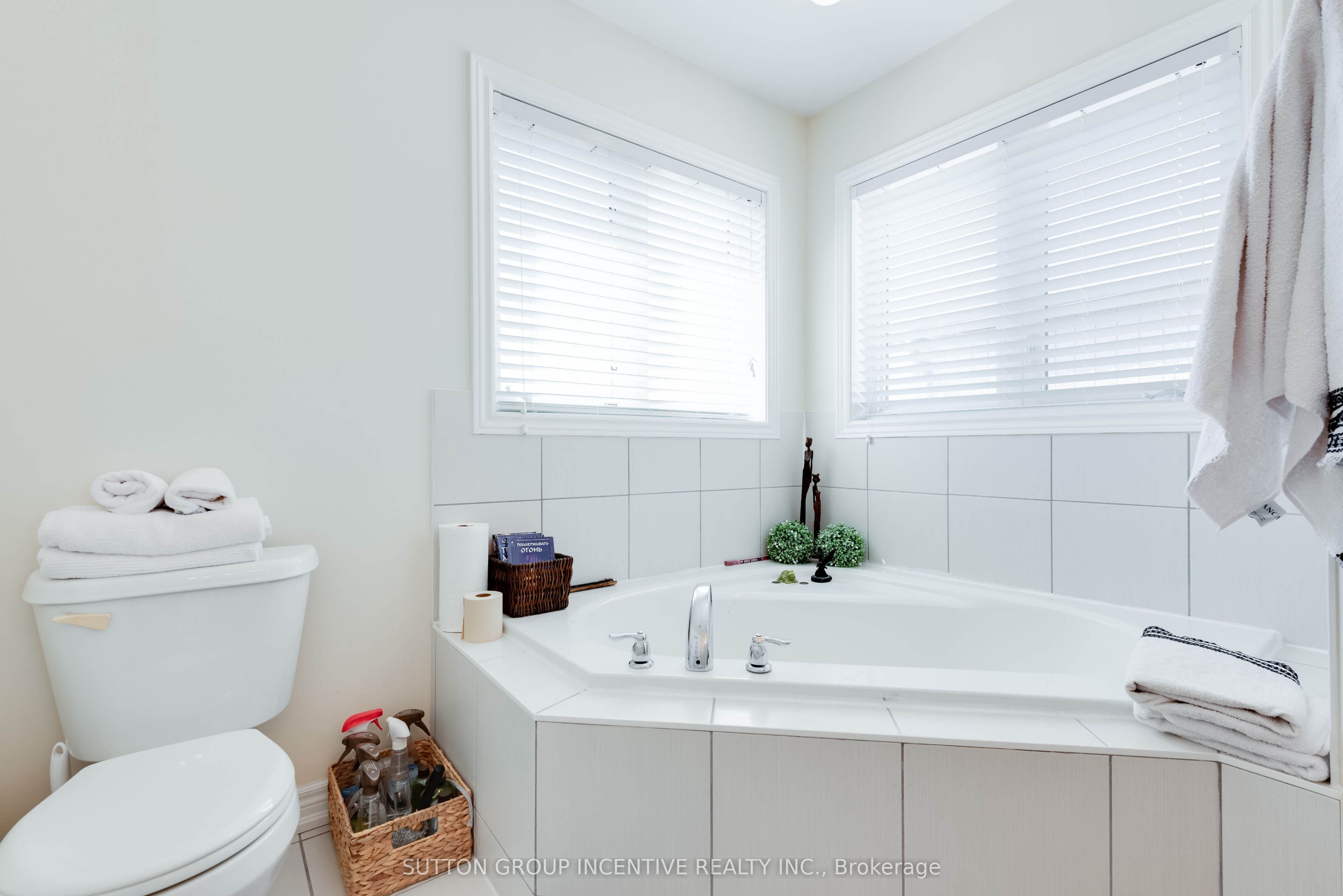 174 Maplewood Drive Property Photo 13