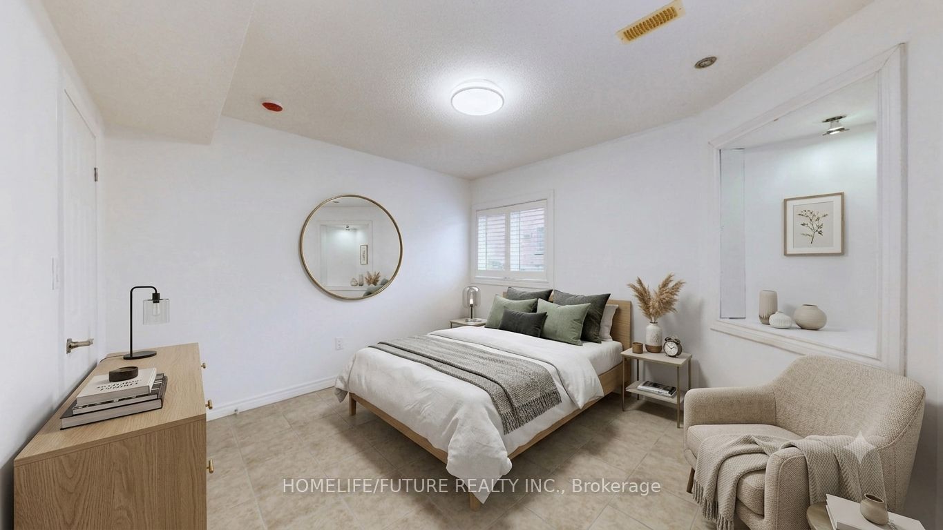 75 Silver Rose Crescent Bsmt Property Photo 2