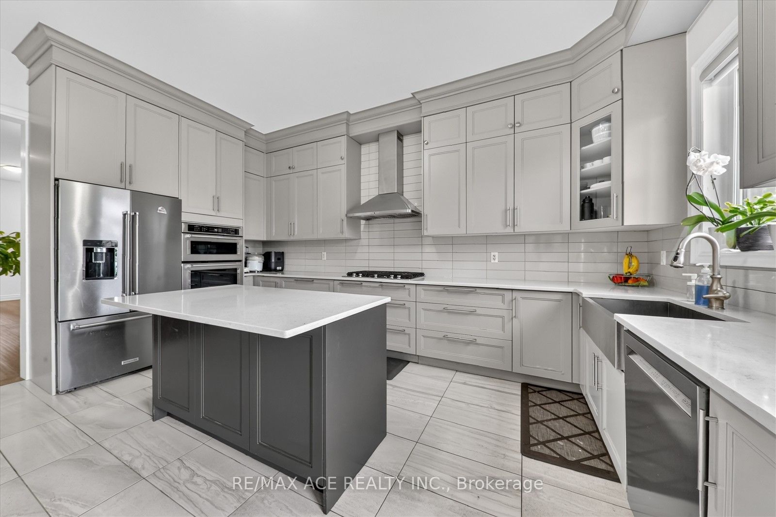 7607 Ninth Line Property Photo 15