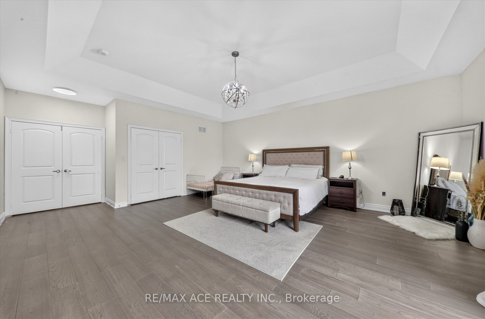 7607 Ninth Line Property Photo 23