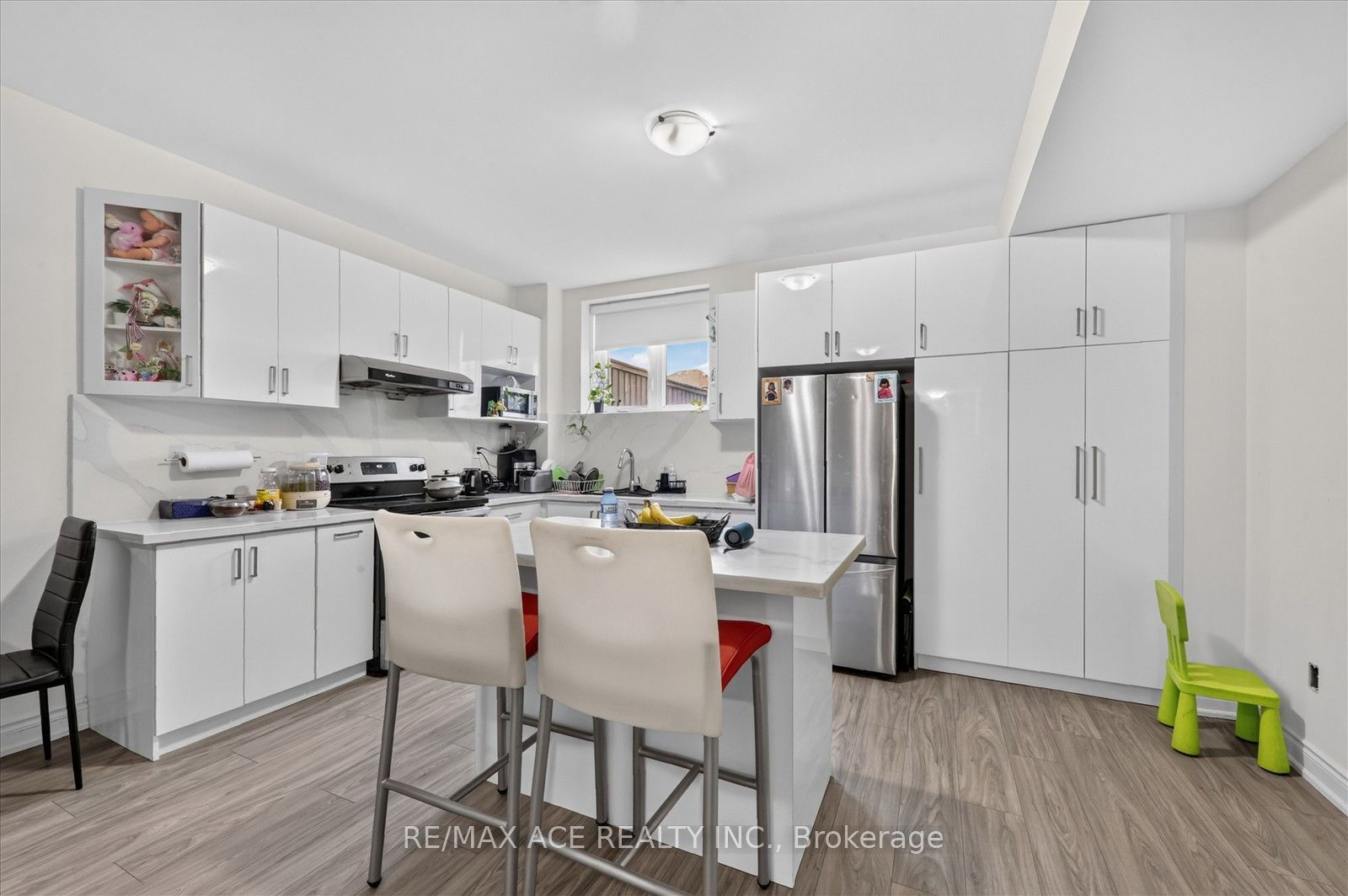 7607 Ninth Line Property Photo 38