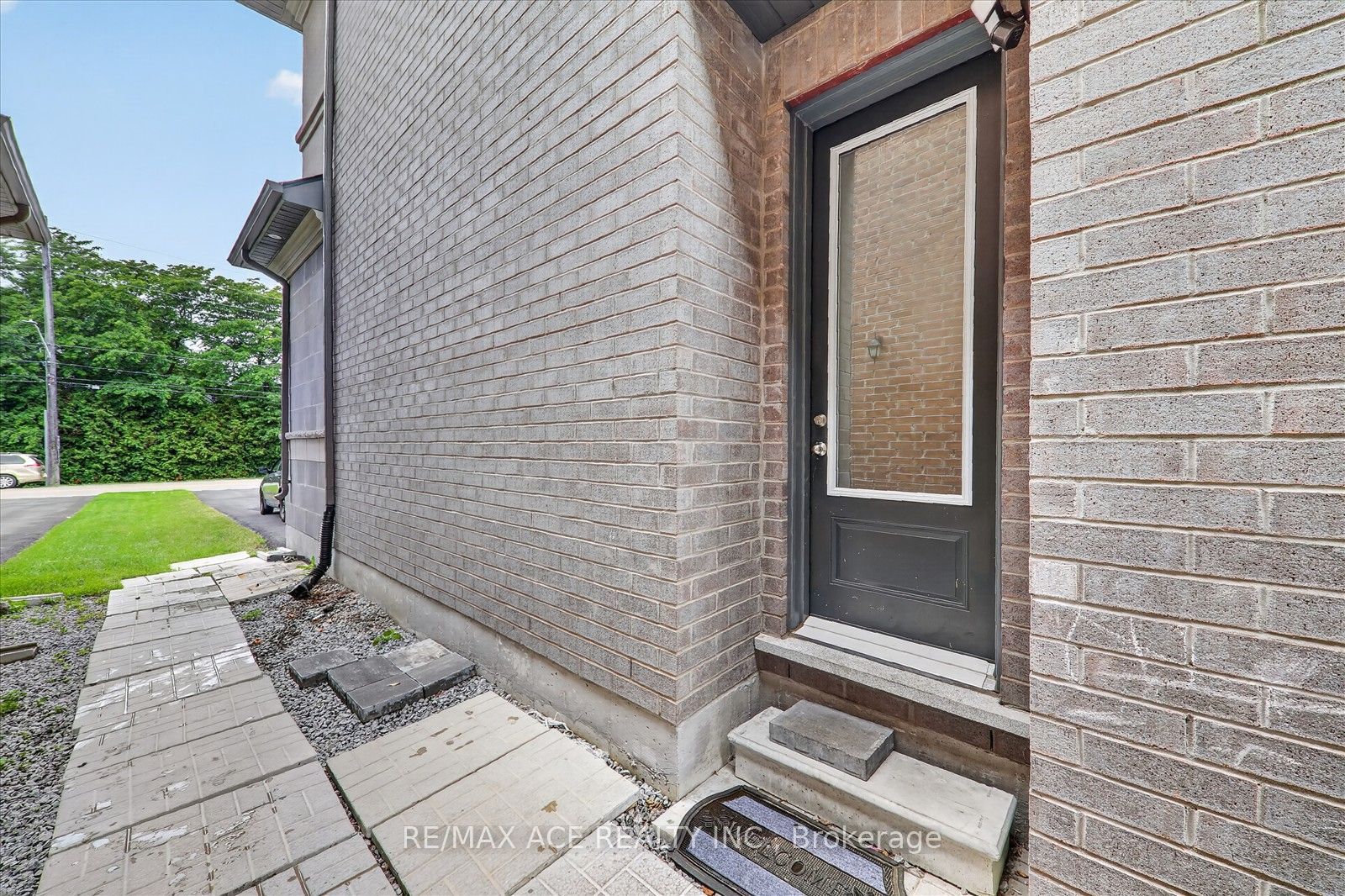 7607 Ninth Line Property Photo 43