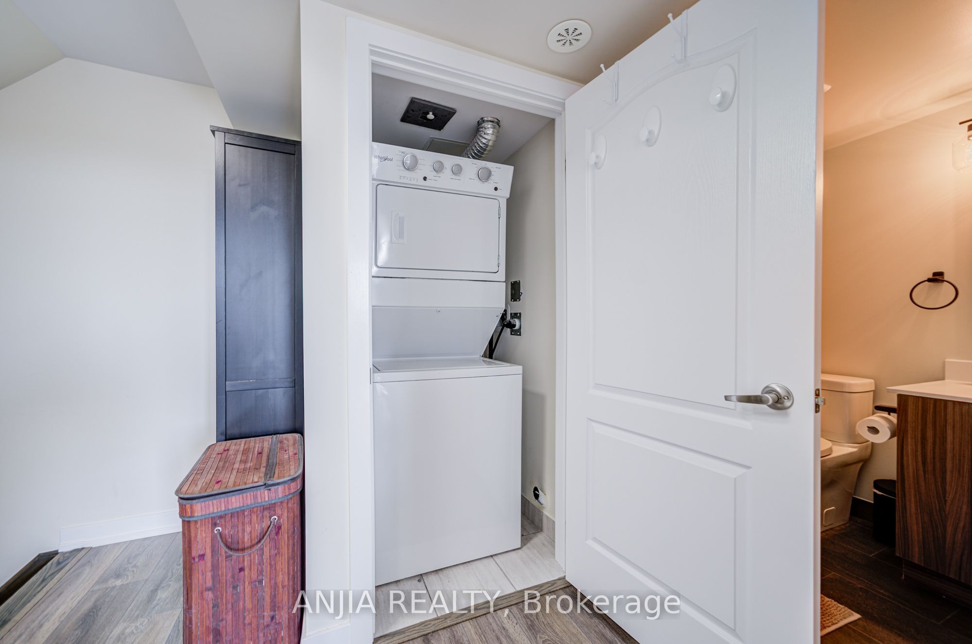 10 Westmeath Lane 2210 Property Photo 19