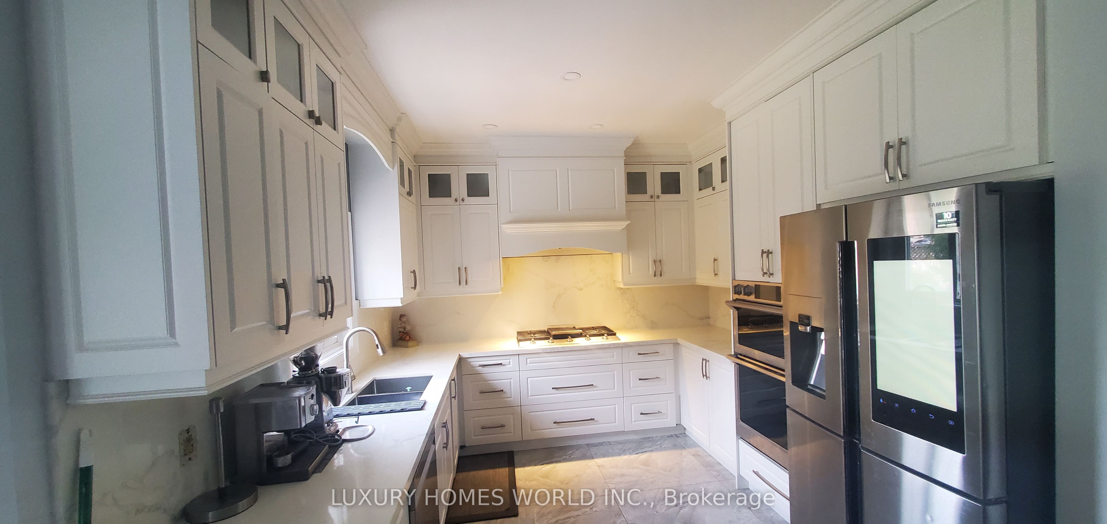 160 Featherstone Avenue Property Photo 6