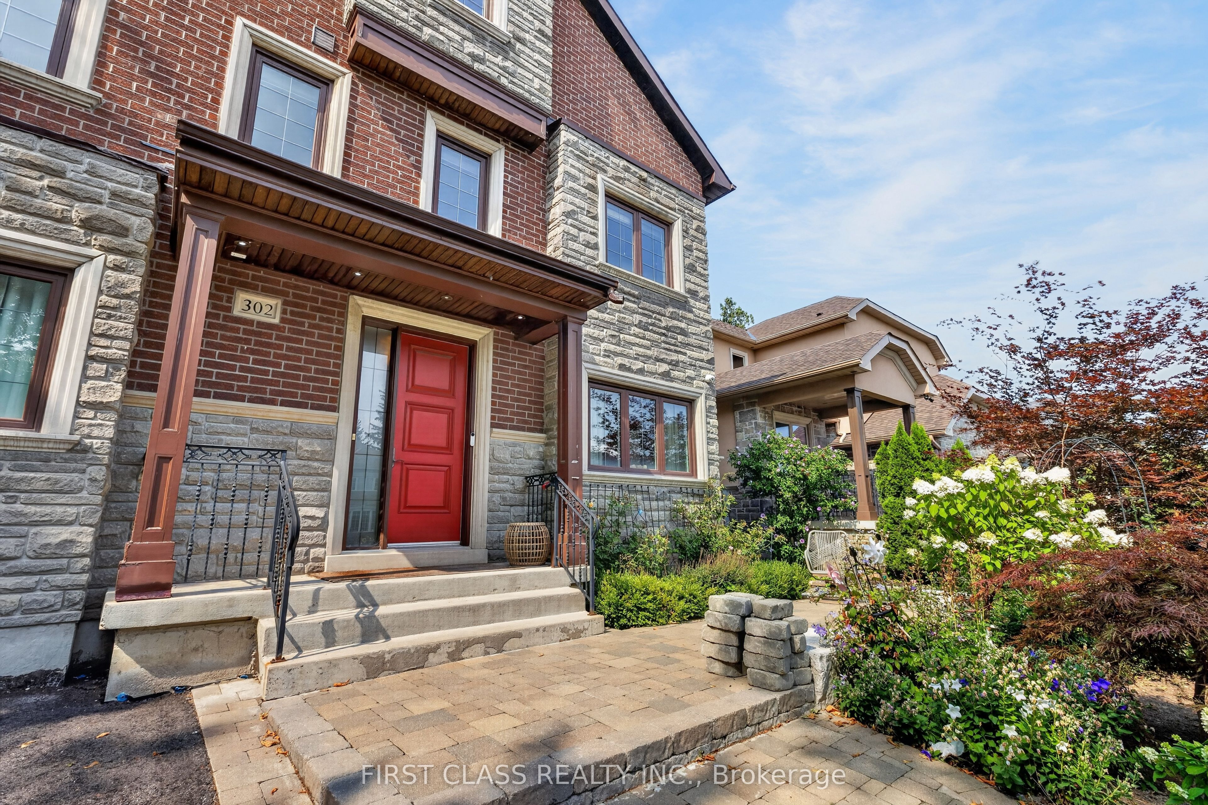 302 Brookside Road Property Photo 6