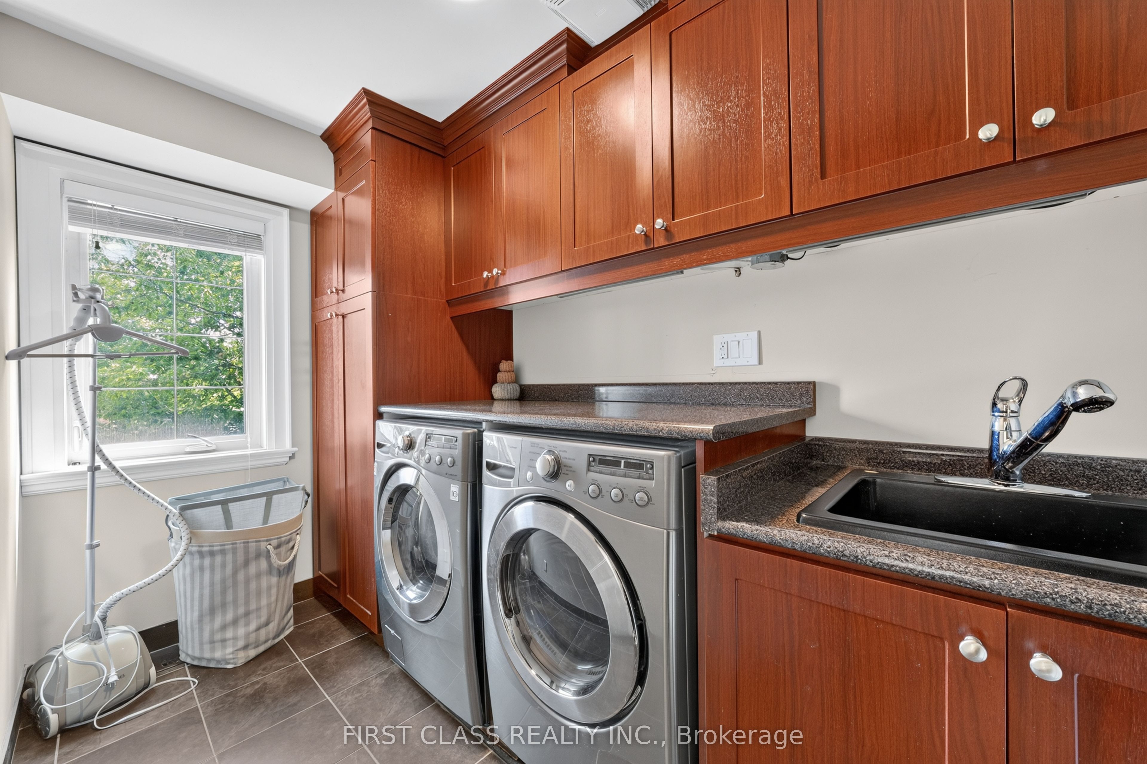 302 Brookside Road Property Photo 33