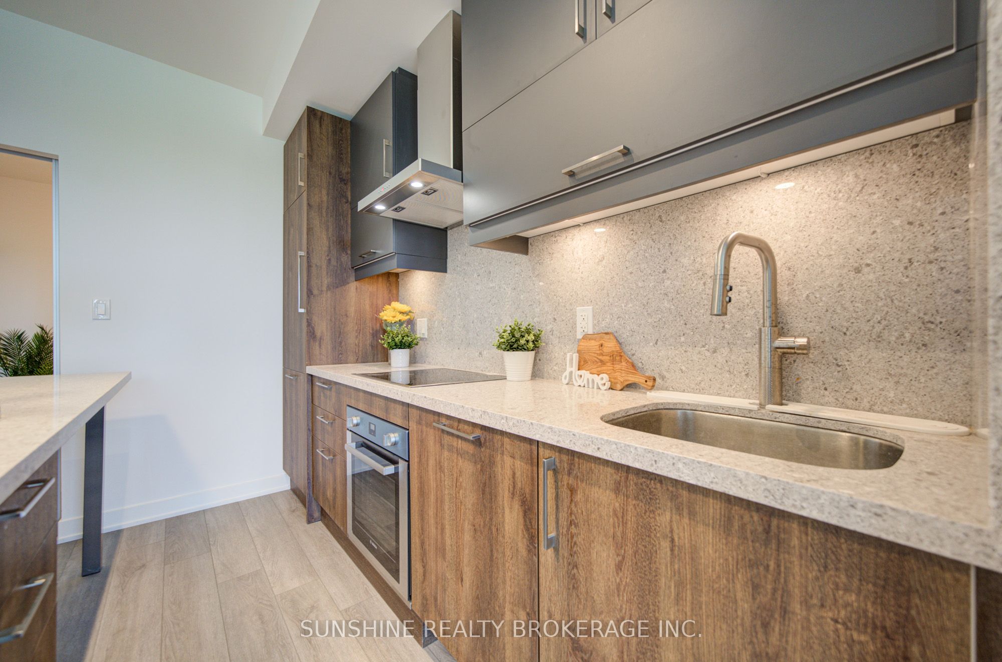 38 Simcoe Promenade 311 Property Photo 18