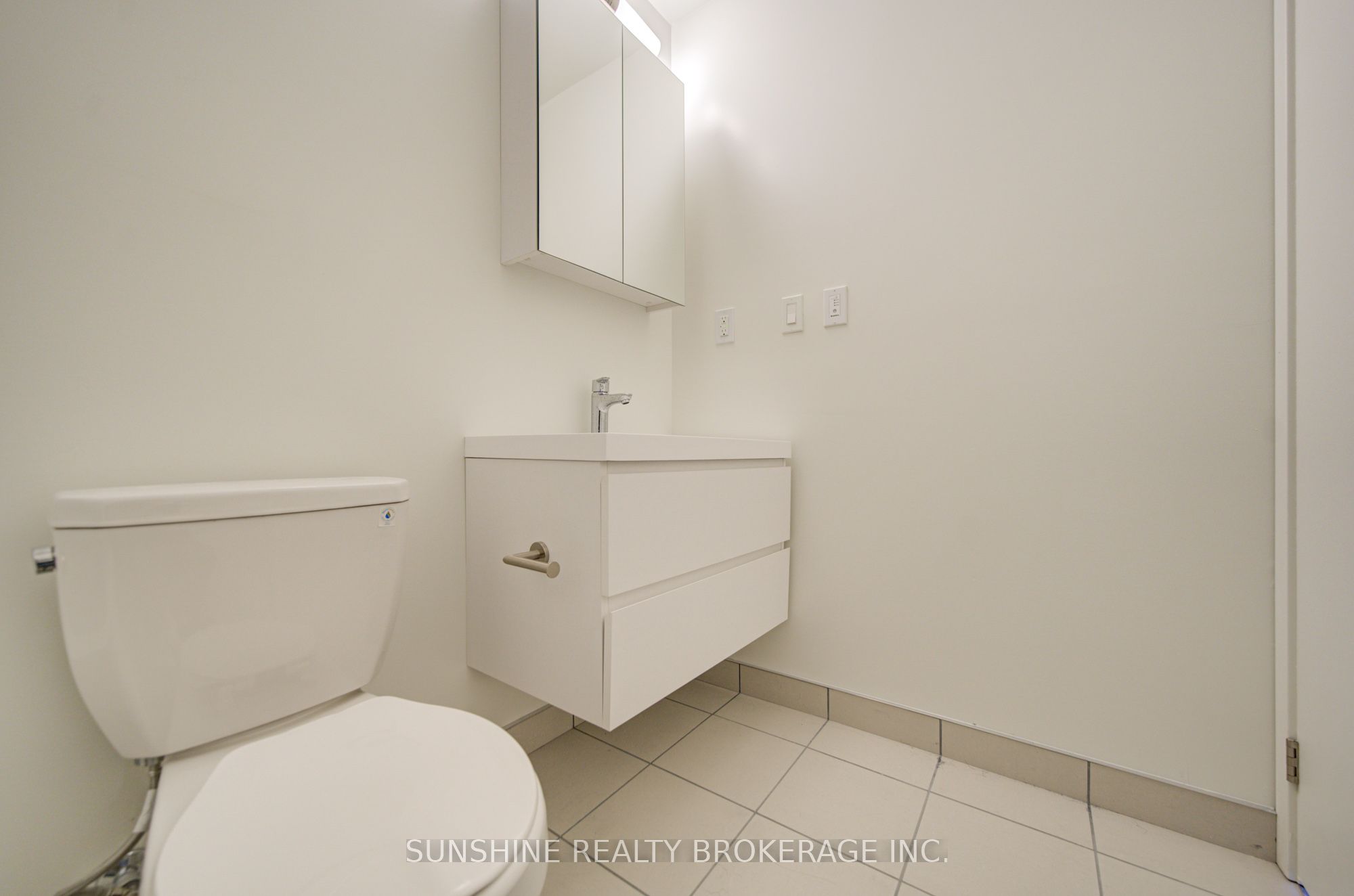 38 Simcoe Promenade 311 Property Photo 38