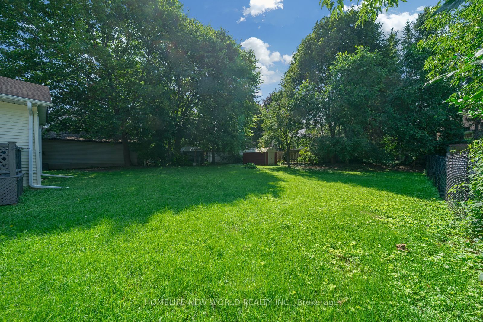 736 Grace Street Property Photo 23