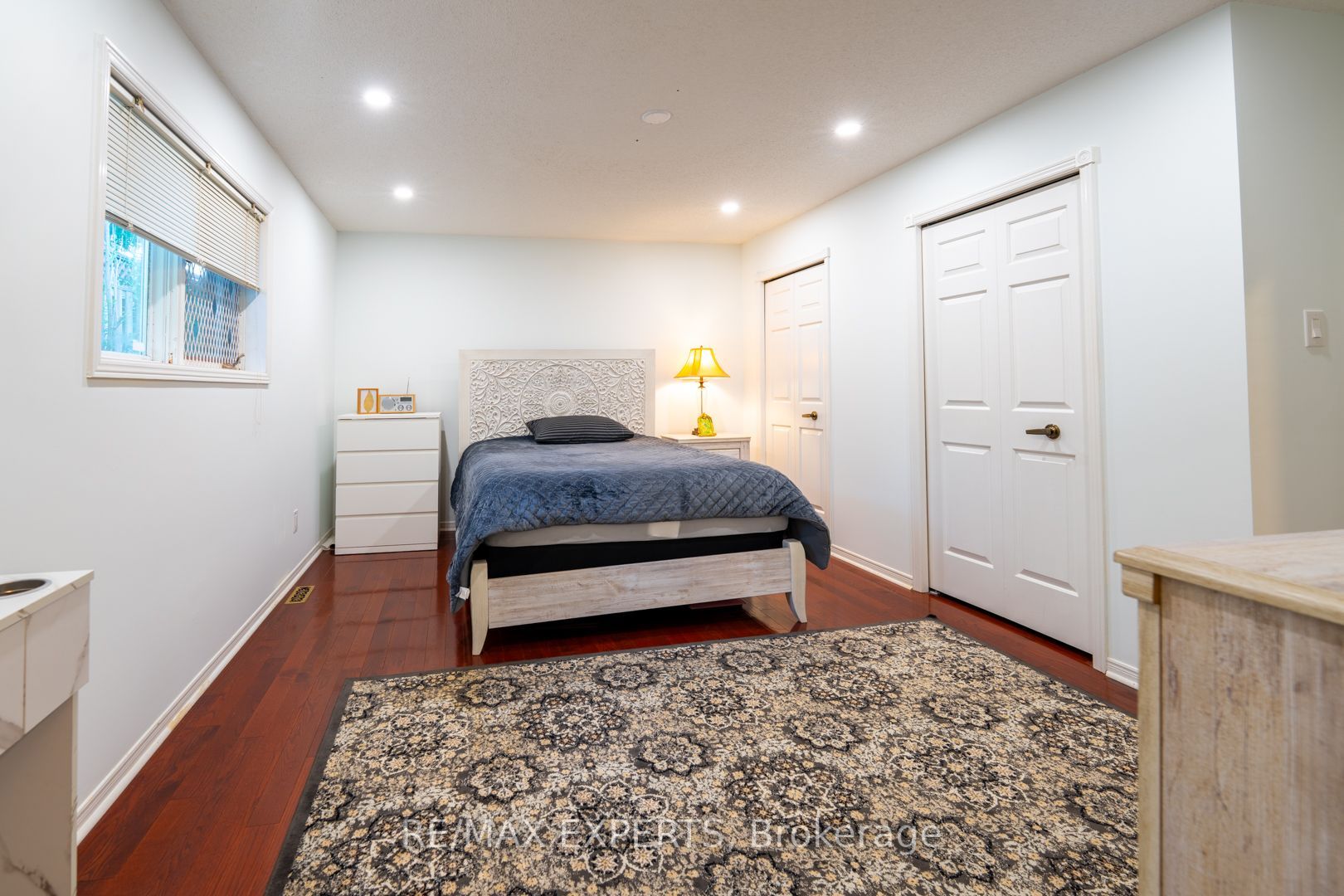 284 Murray Drive Property Photo 19