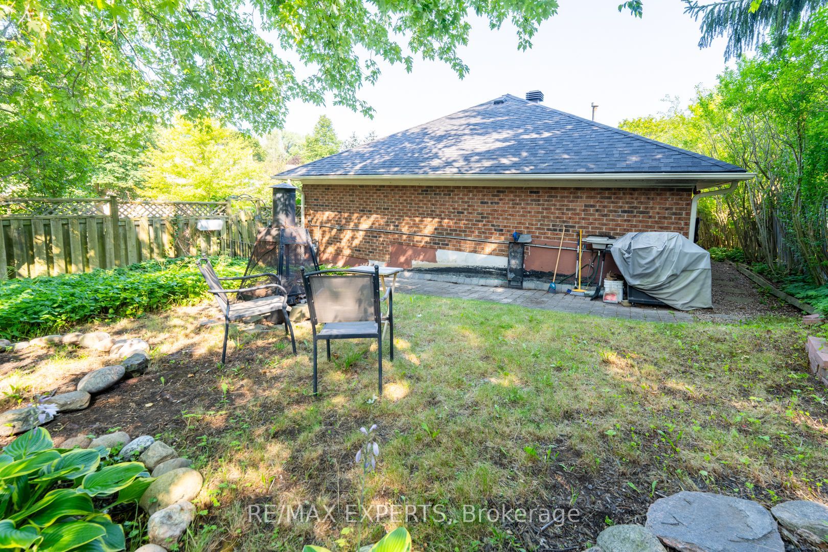 284 Murray Drive Property Photo 33
