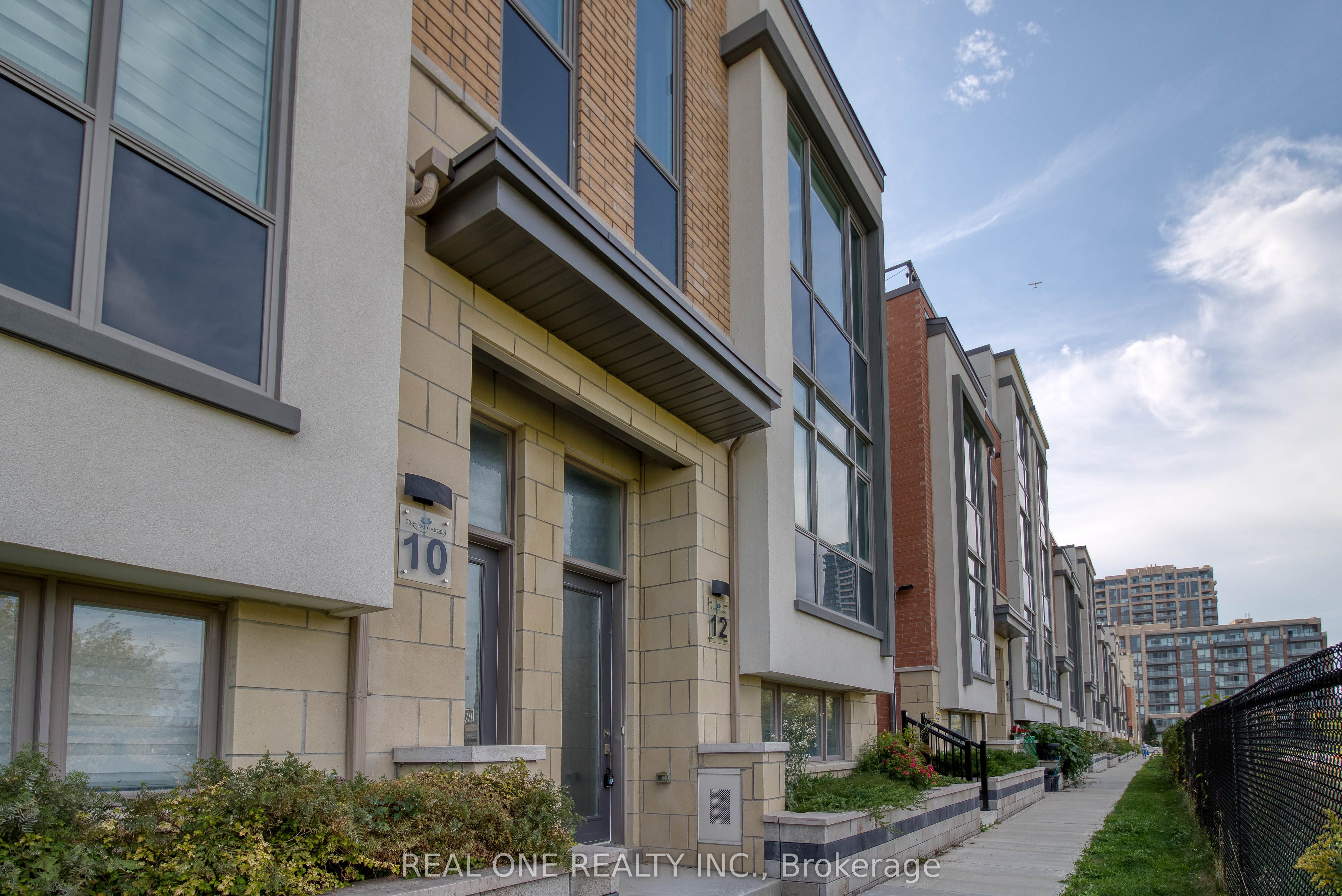 12 Teasel Way Property Photo 1
