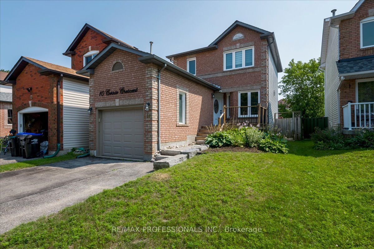 10 Corrie Crescent Property Photo 2