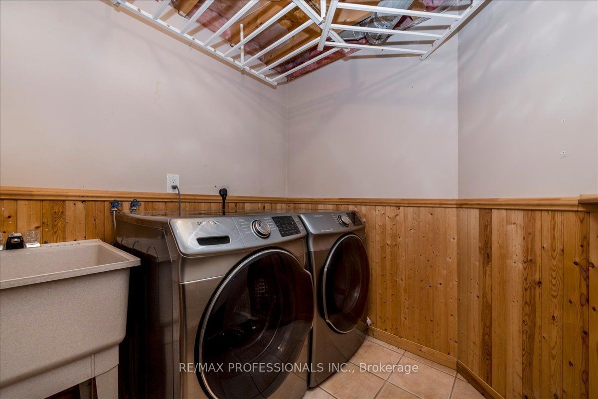 10 Corrie Crescent Property Photo 23