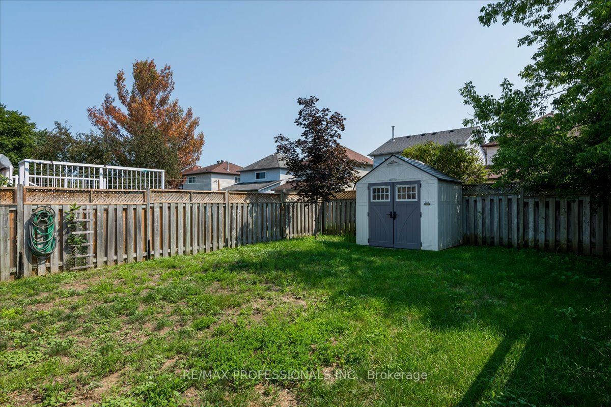10 Corrie Crescent Property Photo 25
