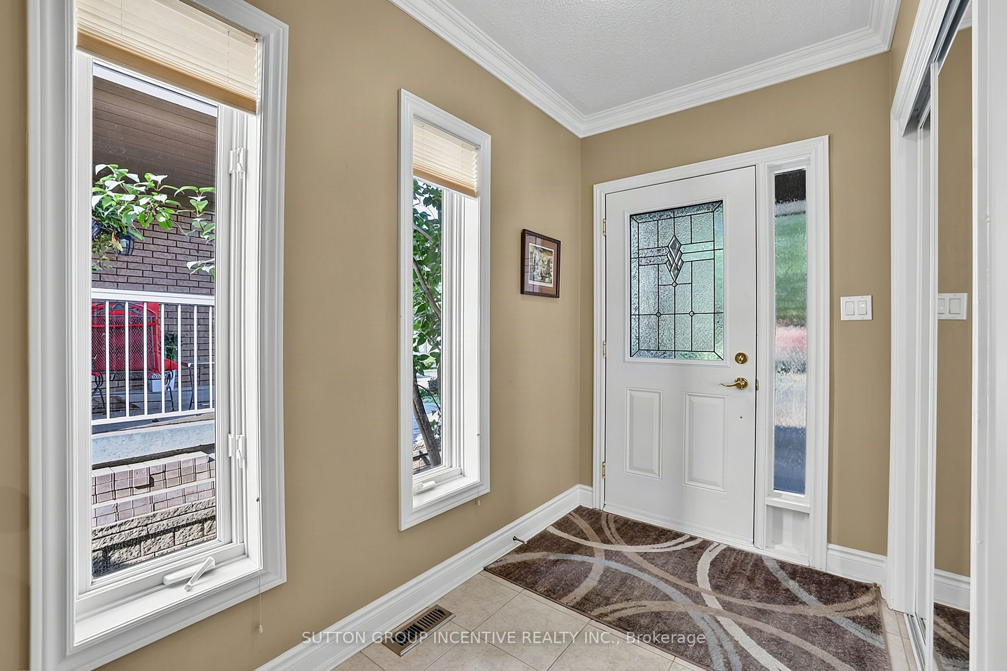 13 Renaissance Point Property Photo 5