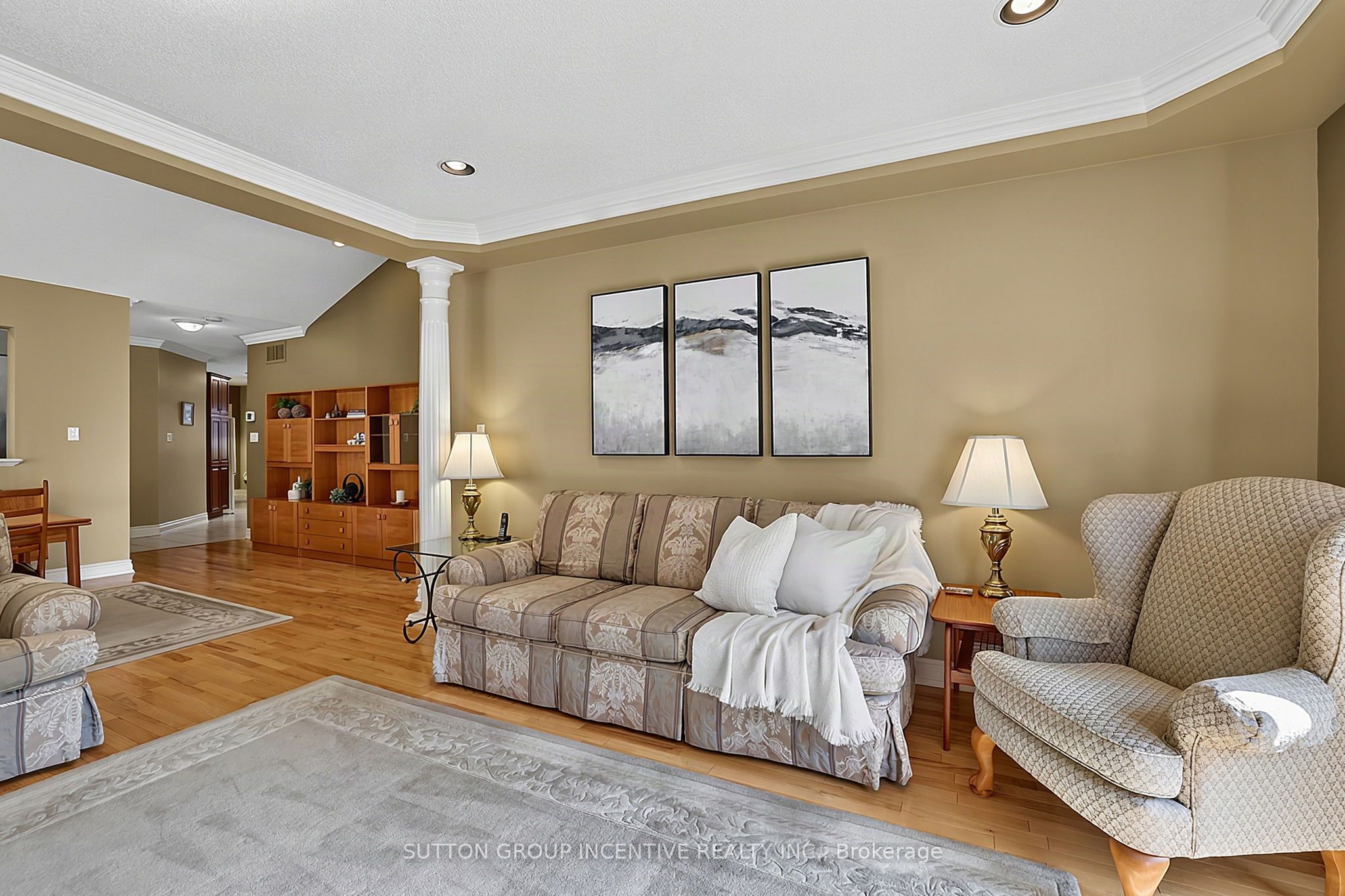 13 Renaissance Point Property Photo 17