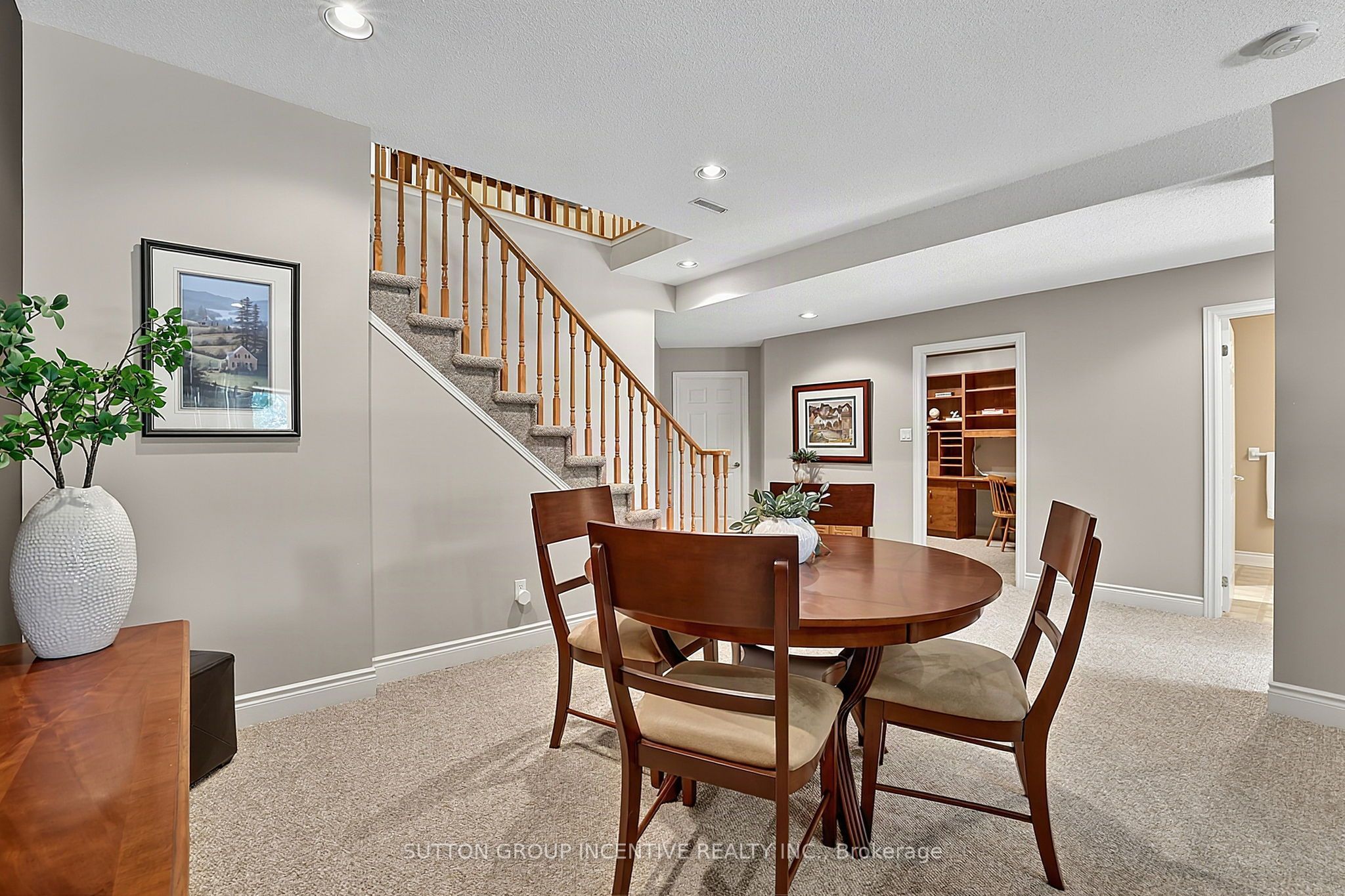 13 Renaissance Point Property Photo 29