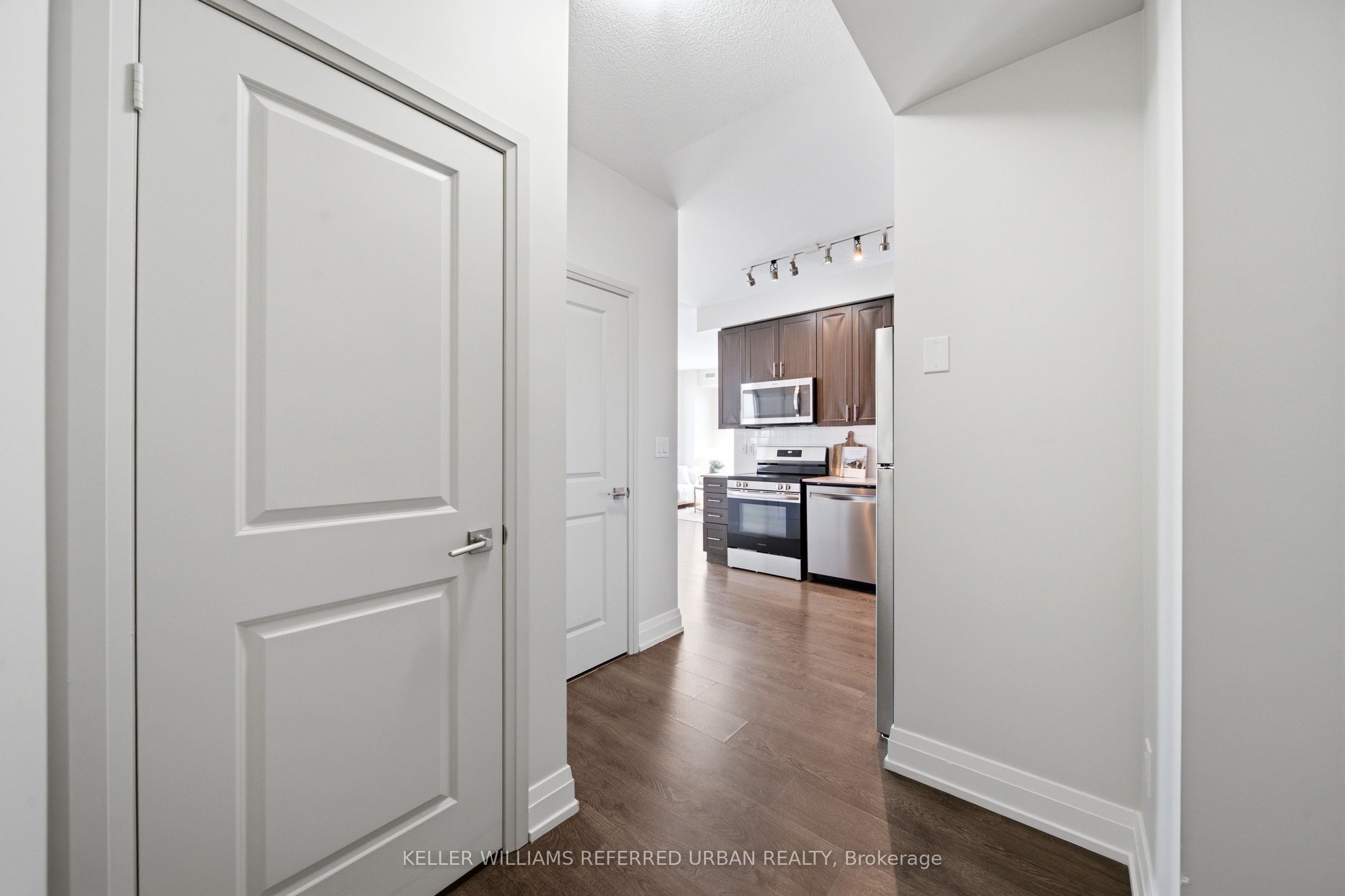3600 Highway 7 1705 Property Photo 4