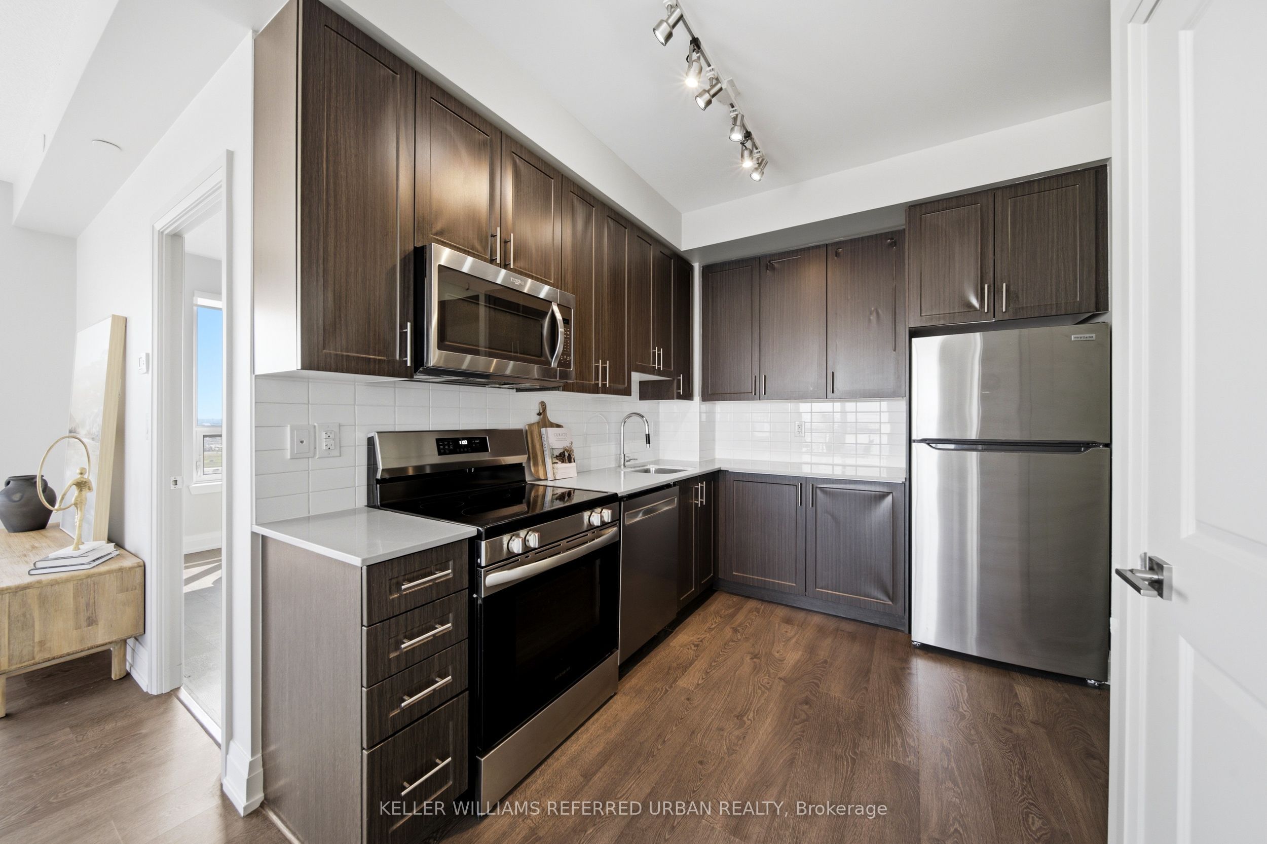 3600 Highway 7 1705 Property Photo 7