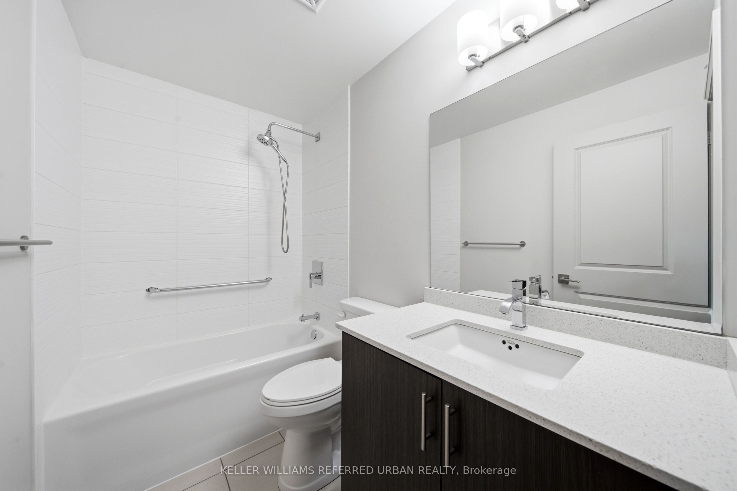 3600 Highway 7 1705 Property Photo 28