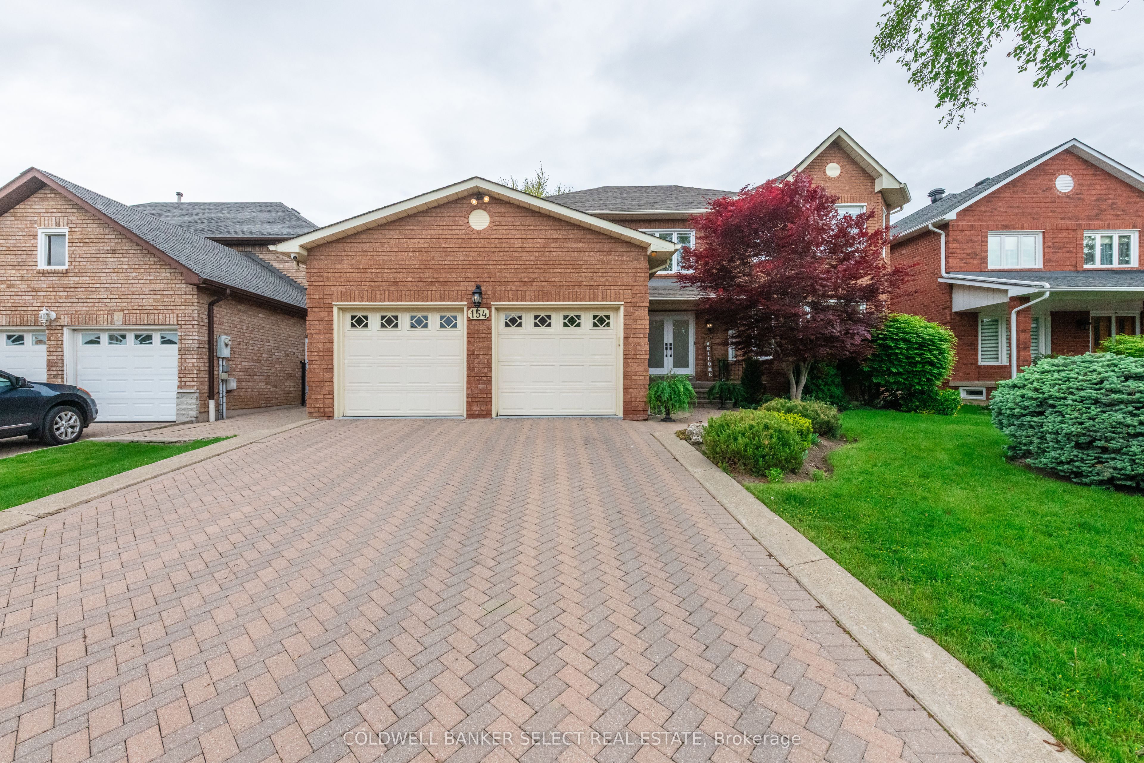 154 Conti Crescent Property Photo 3