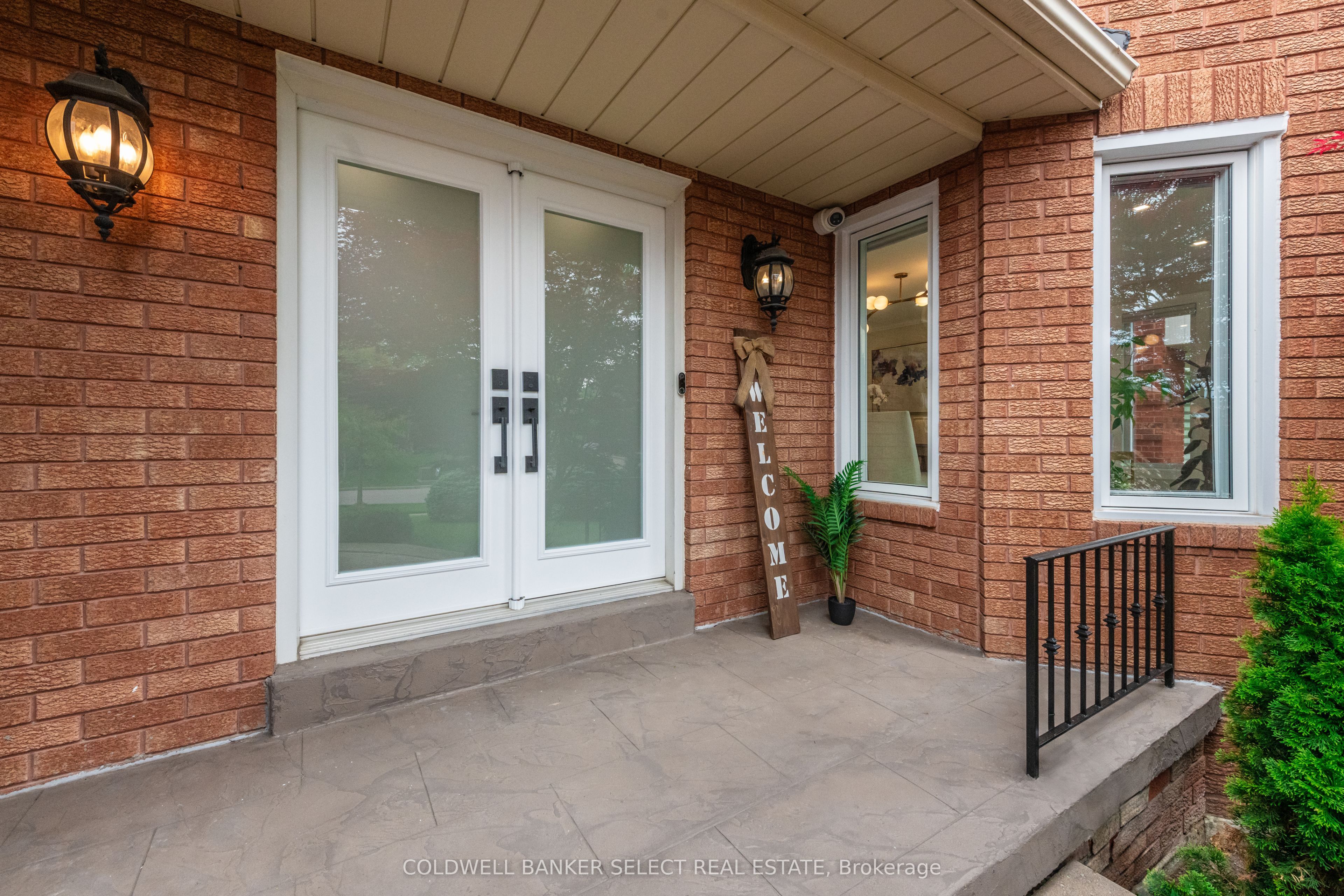 154 Conti Crescent Property Photo 4
