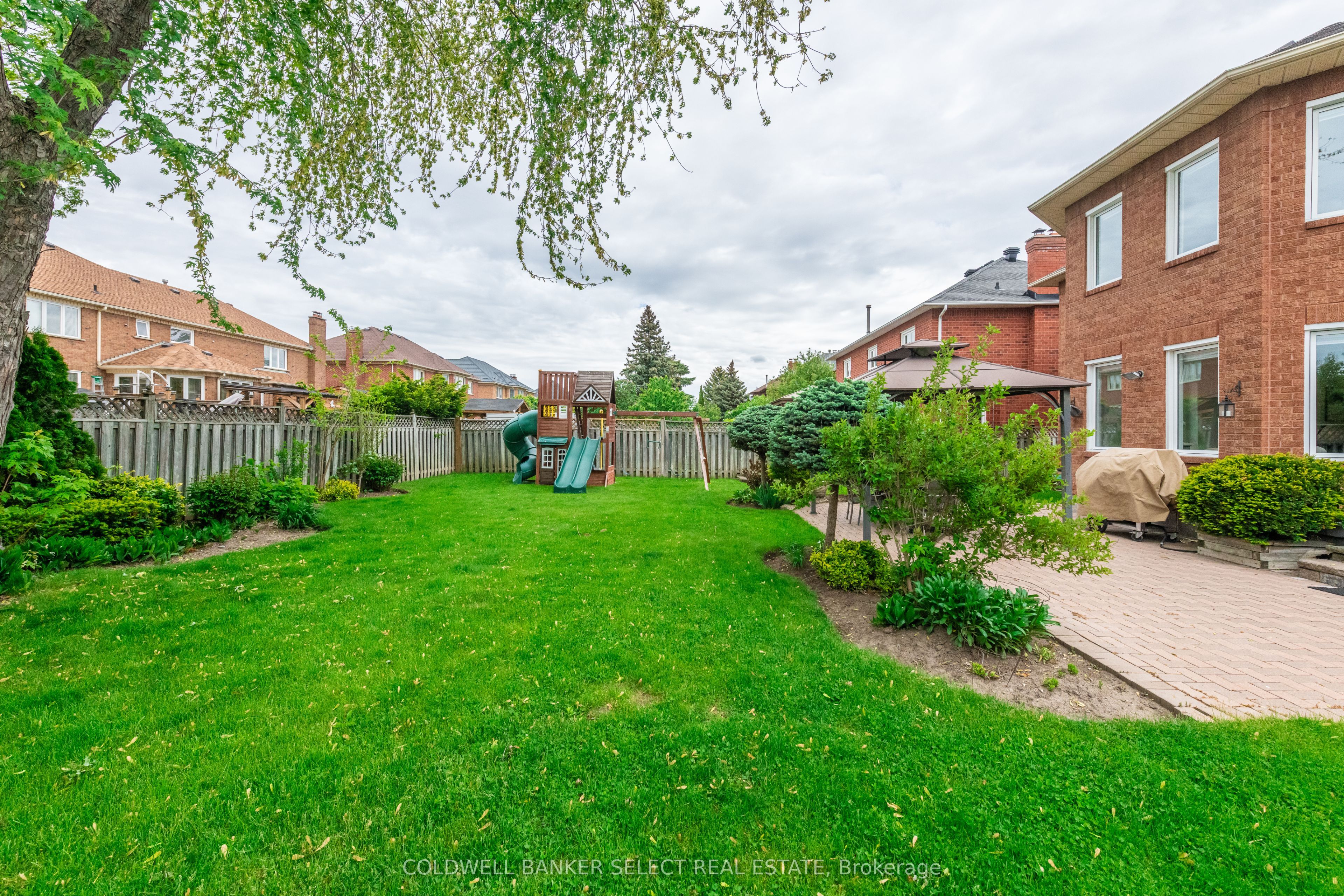 154 Conti Crescent Property Photo 42
