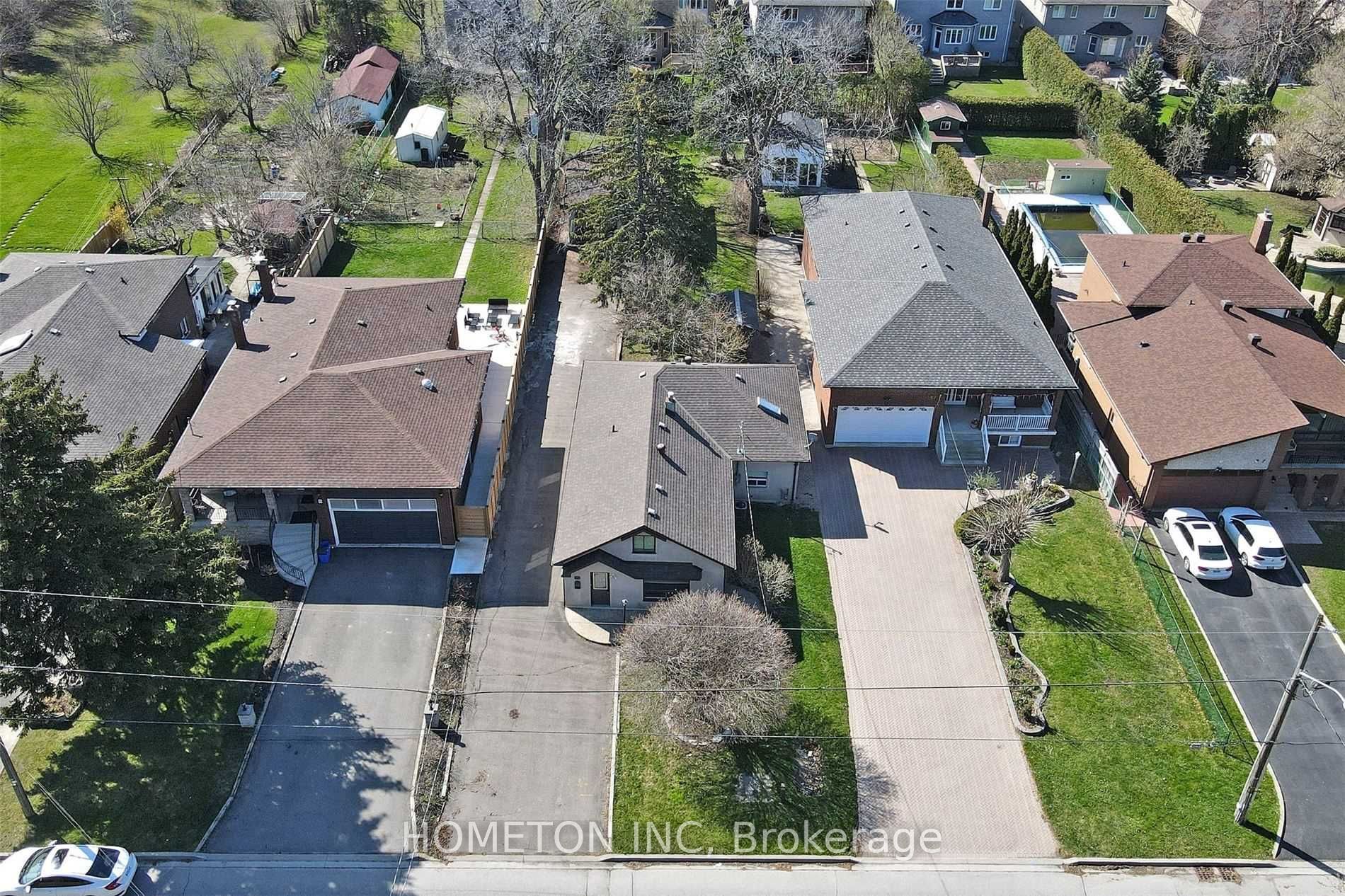95 Yongehurst Road Property Photo 2