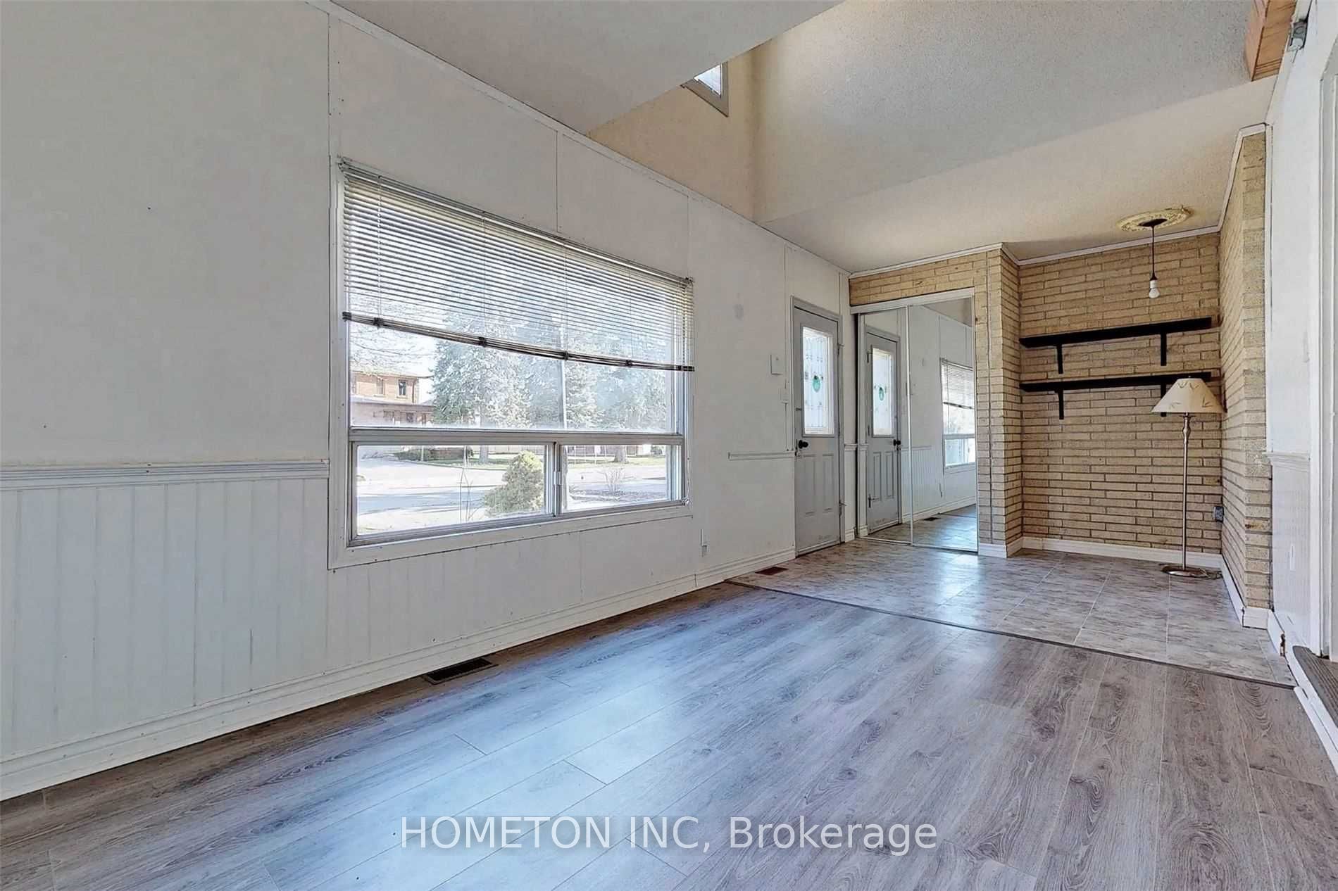 95 Yongehurst Road Property Photo 3