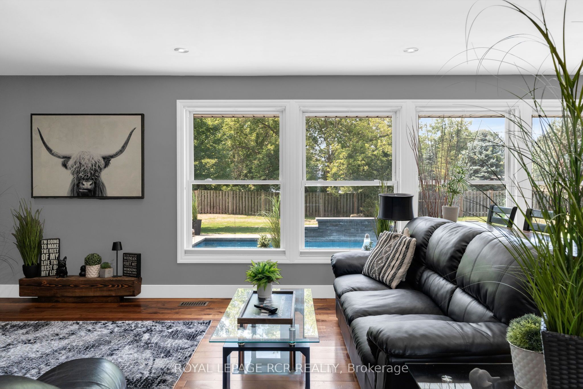 20 Douglas Drive Property Photo 8