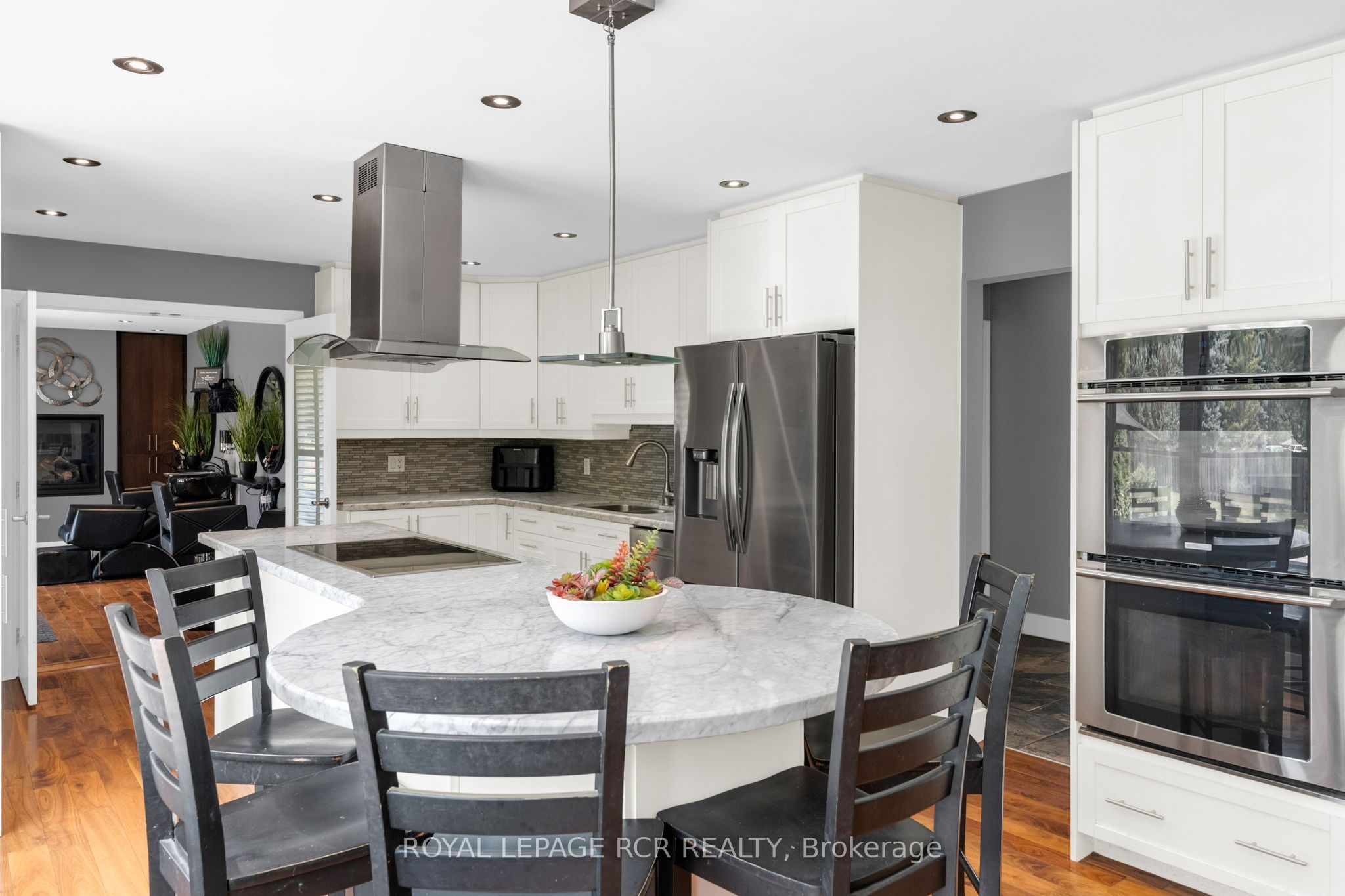 20 Douglas Drive Property Photo 12