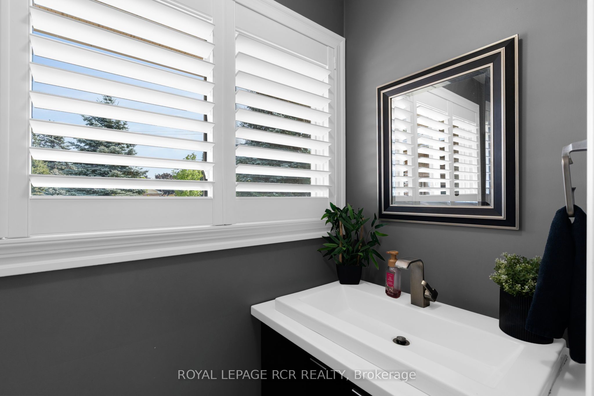 20 Douglas Drive Property Photo 19