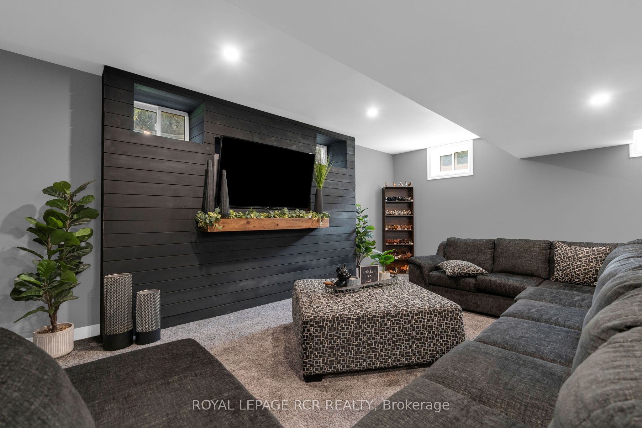 20 Douglas Drive Property Photo 31