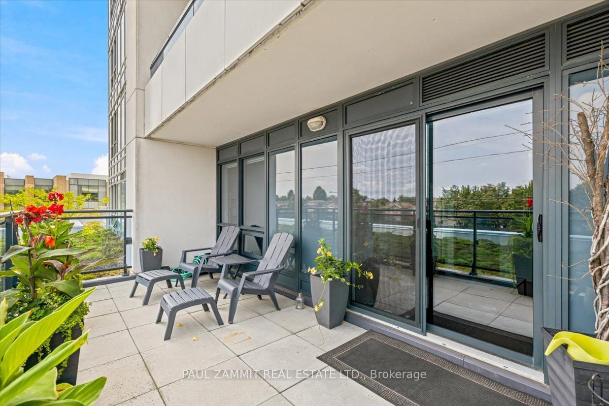7890 Bathurst Street 203 Property Photo 18