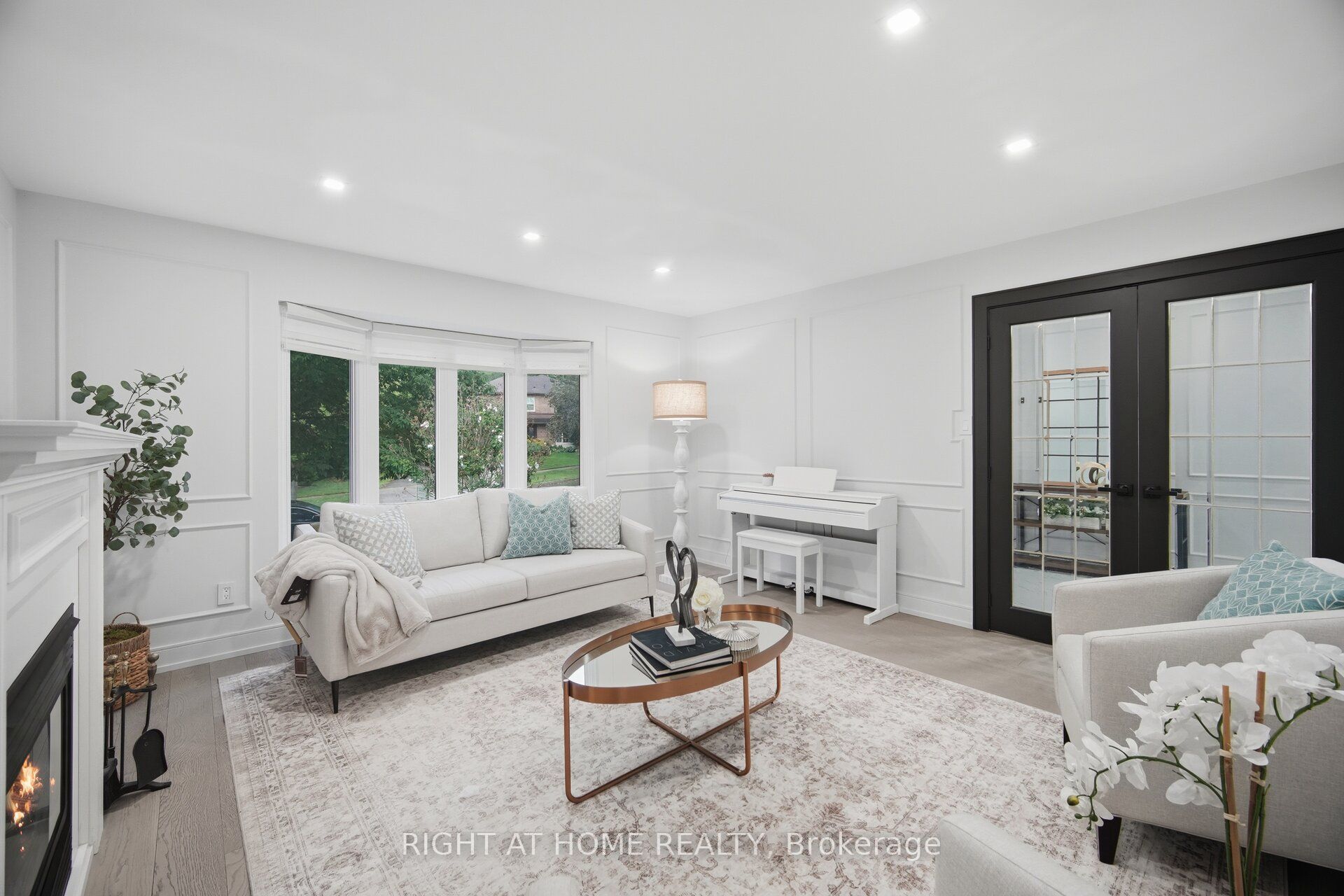 4 Simmons Crescent Property Photo 3