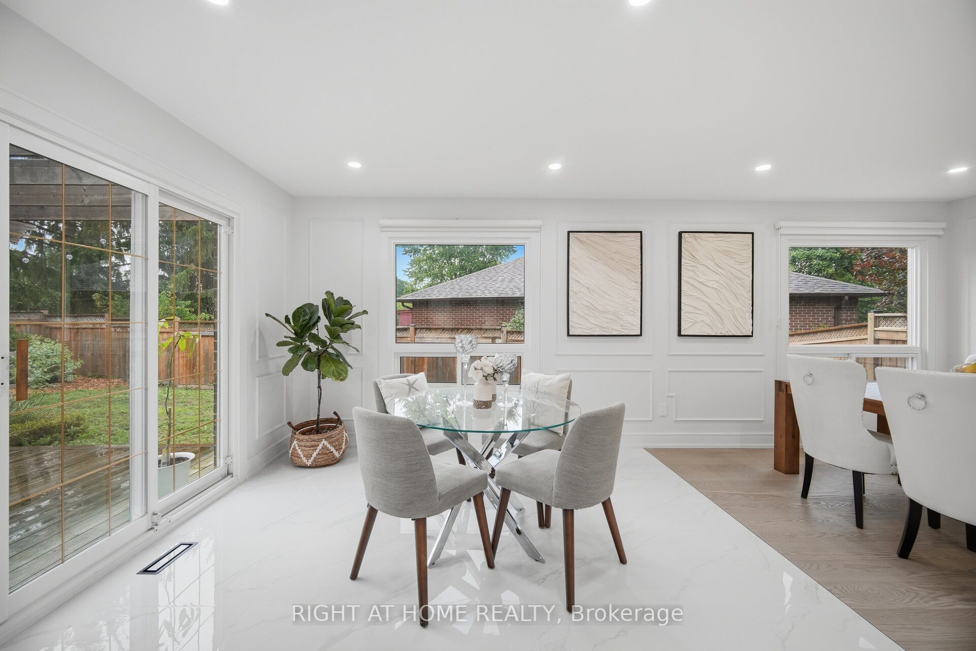 4 Simmons Crescent Property Photo 8