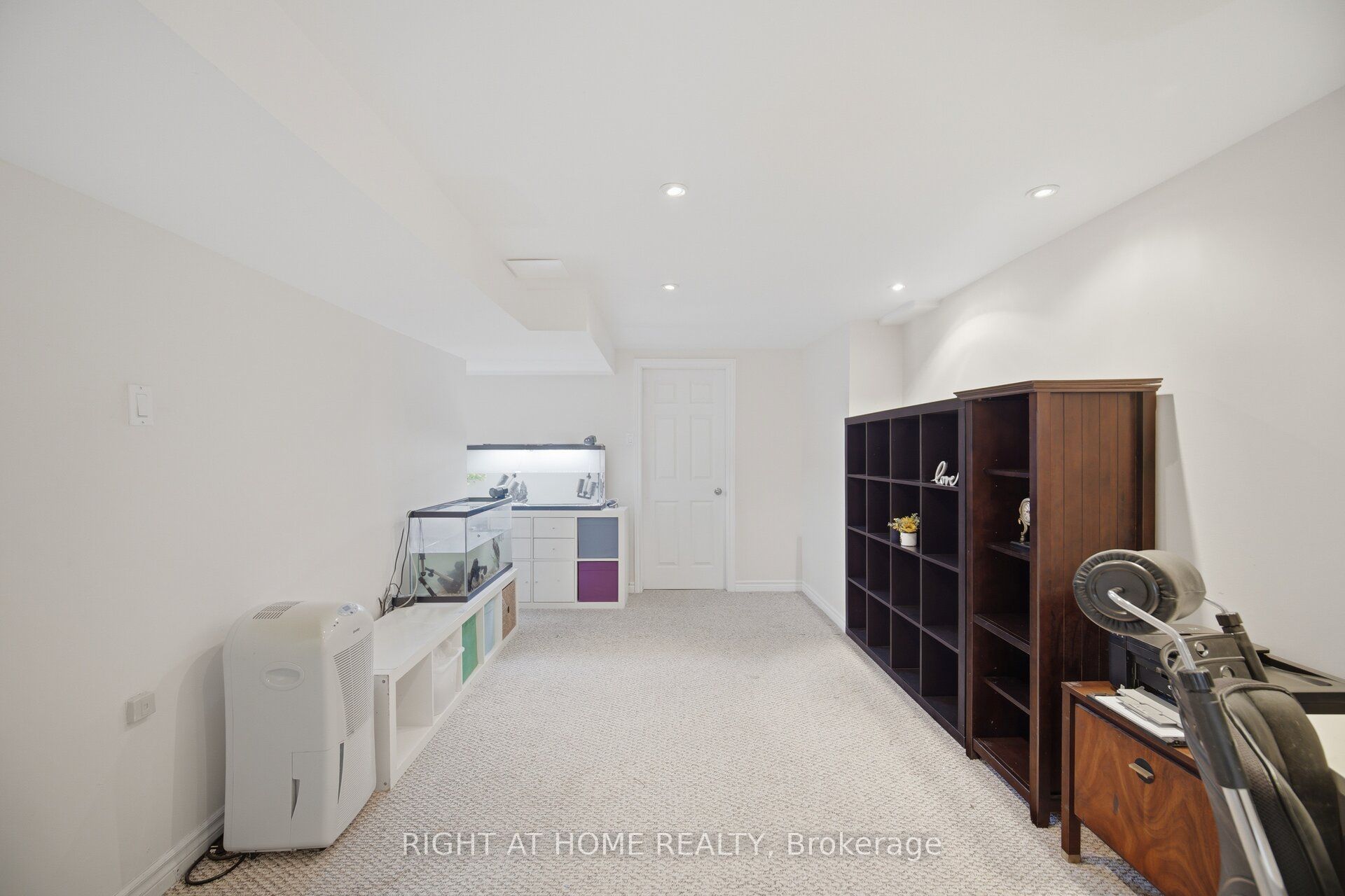4 Simmons Crescent Property Photo 38