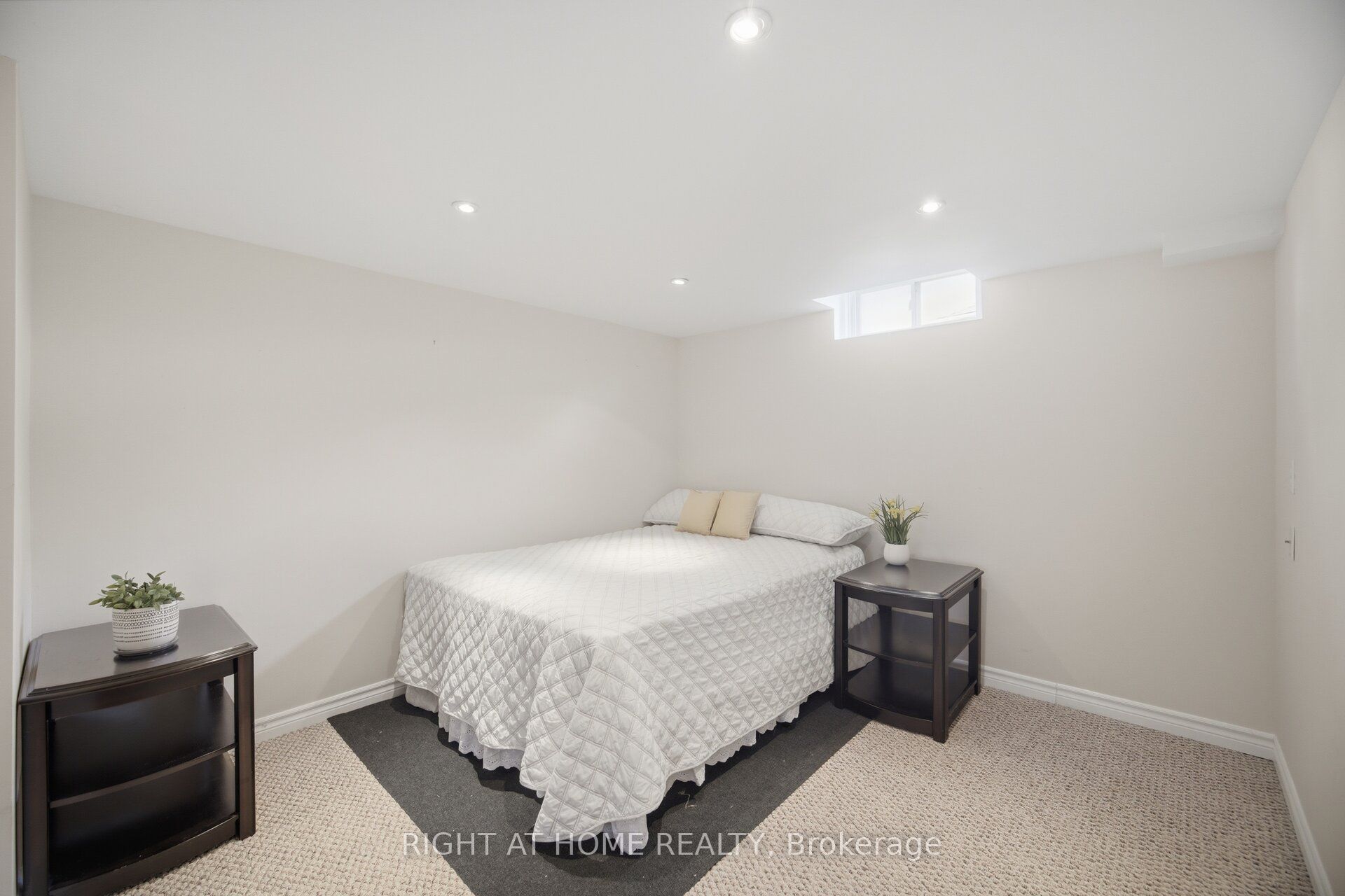 4 Simmons Crescent Property Photo 39
