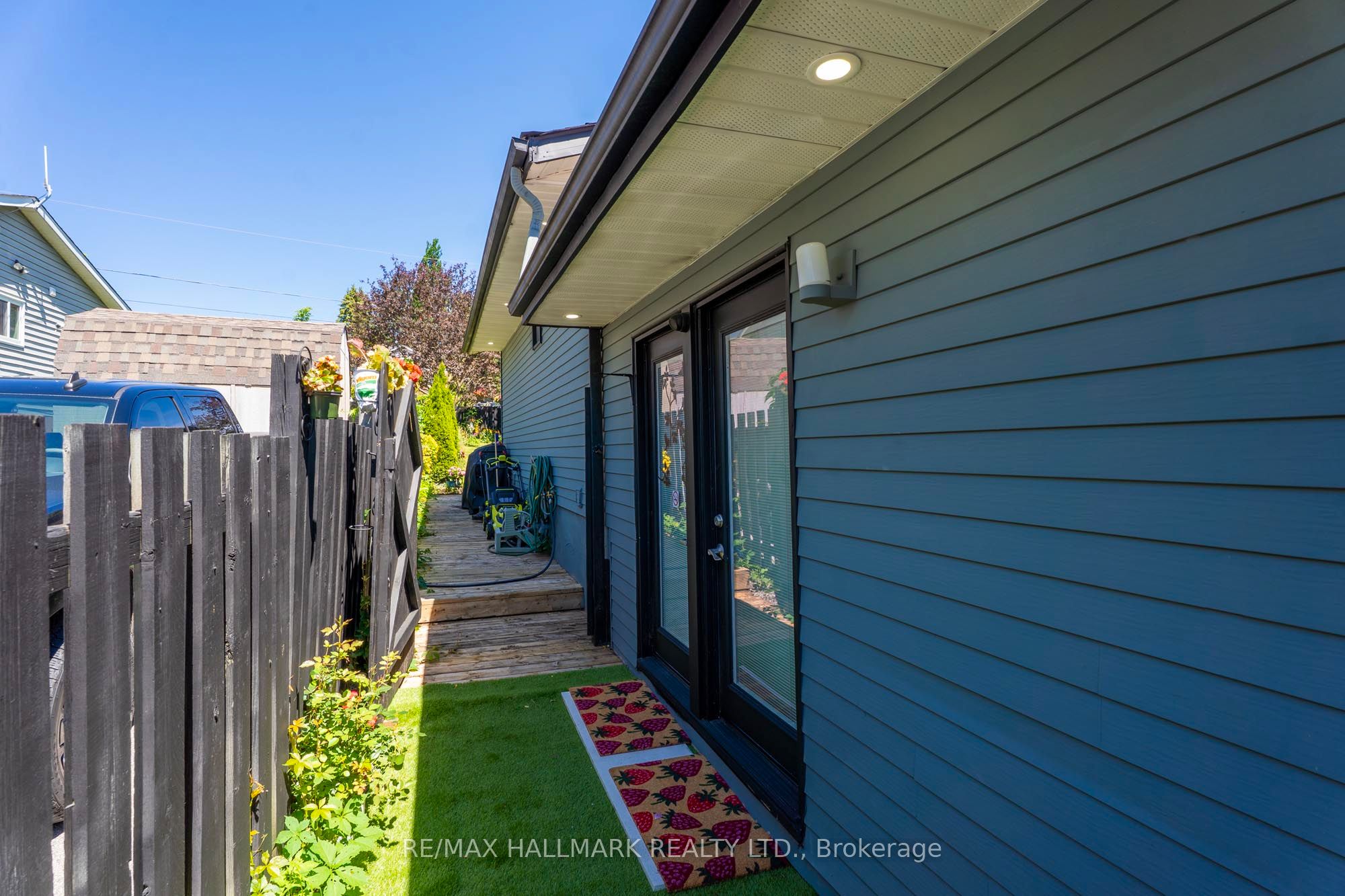 268 Pasadena Drive Property Photo 18