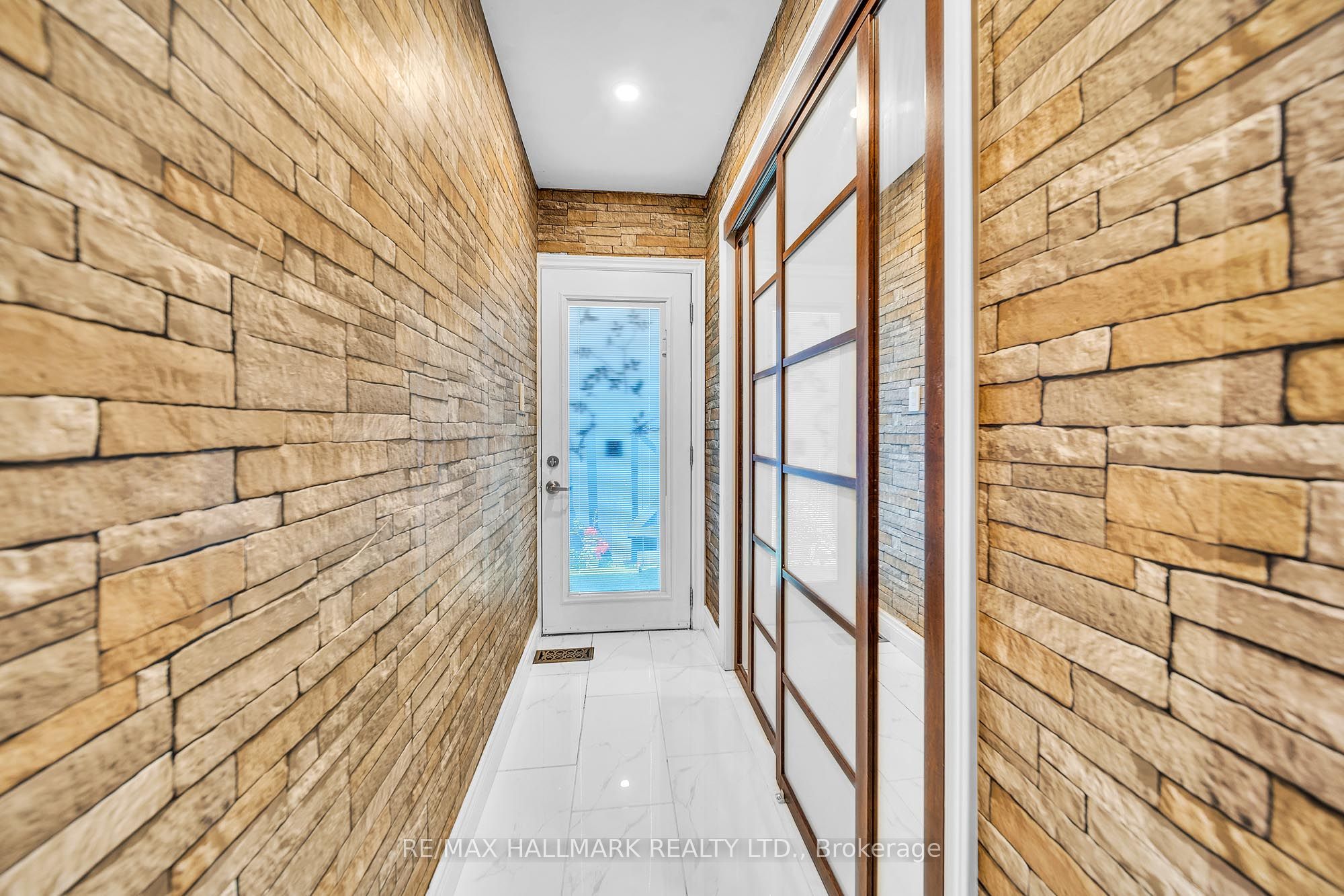268 Pasadena Drive Property Photo 19
