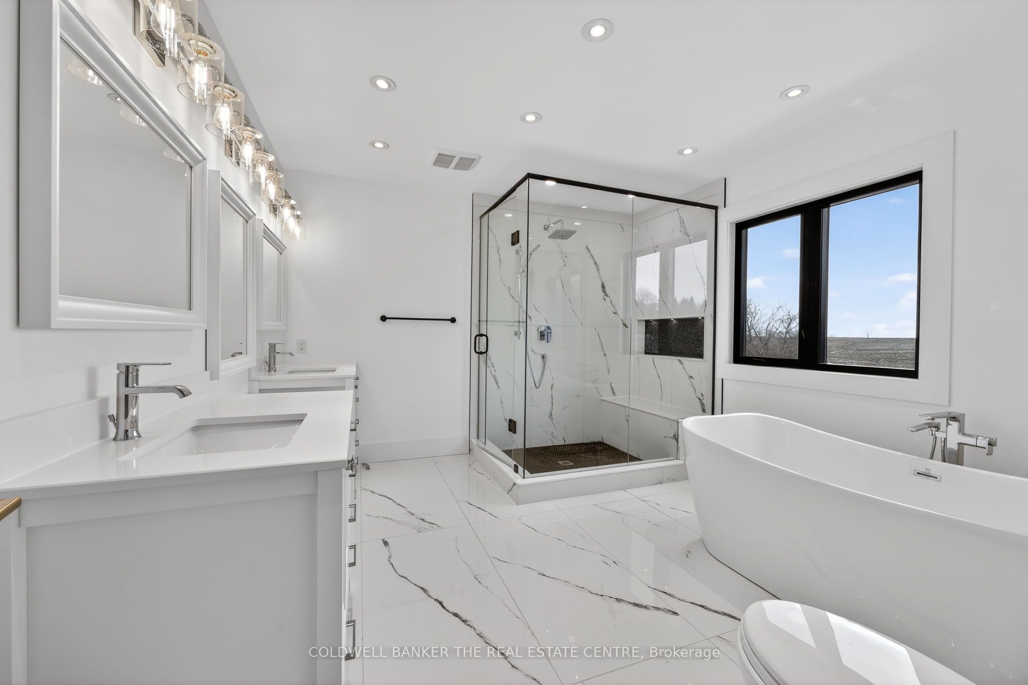 8 Brownlee Drive Property Photo 28