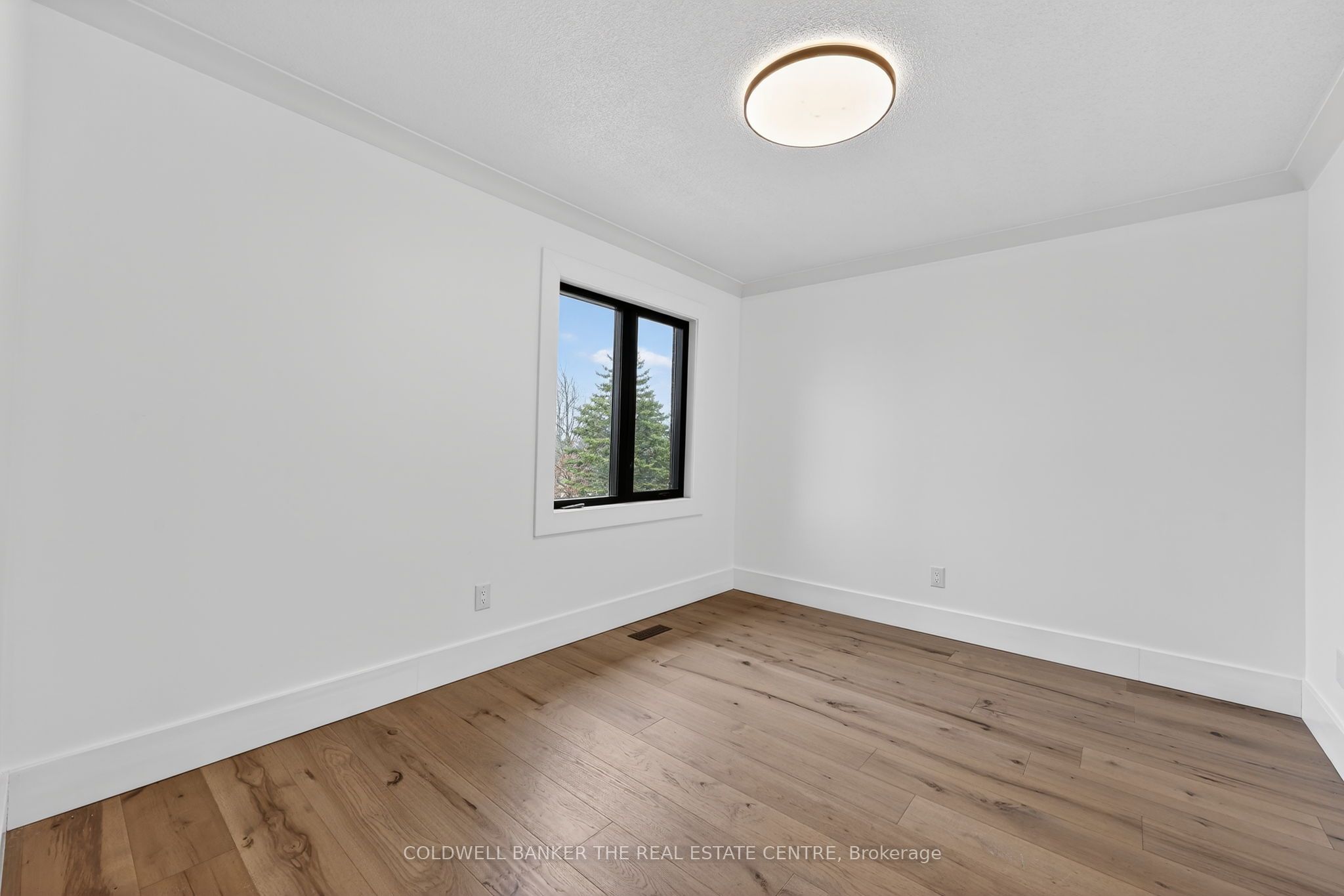 8 Brownlee Drive Property Photo 32