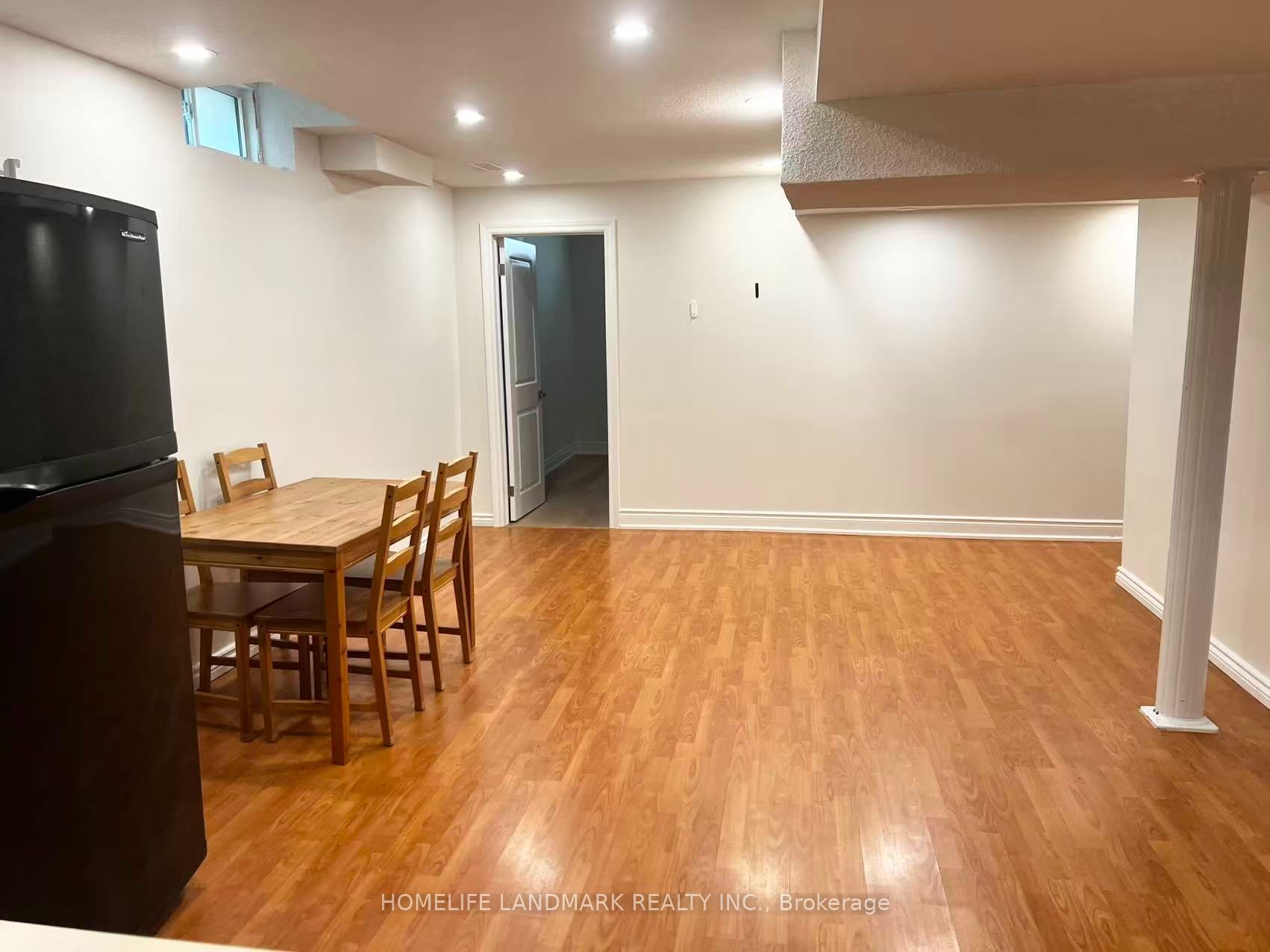 17 Ferncliffe Crescent Basement Property Photo 4