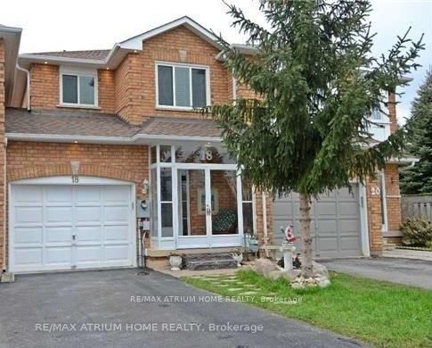 18 Breezeway Crescent