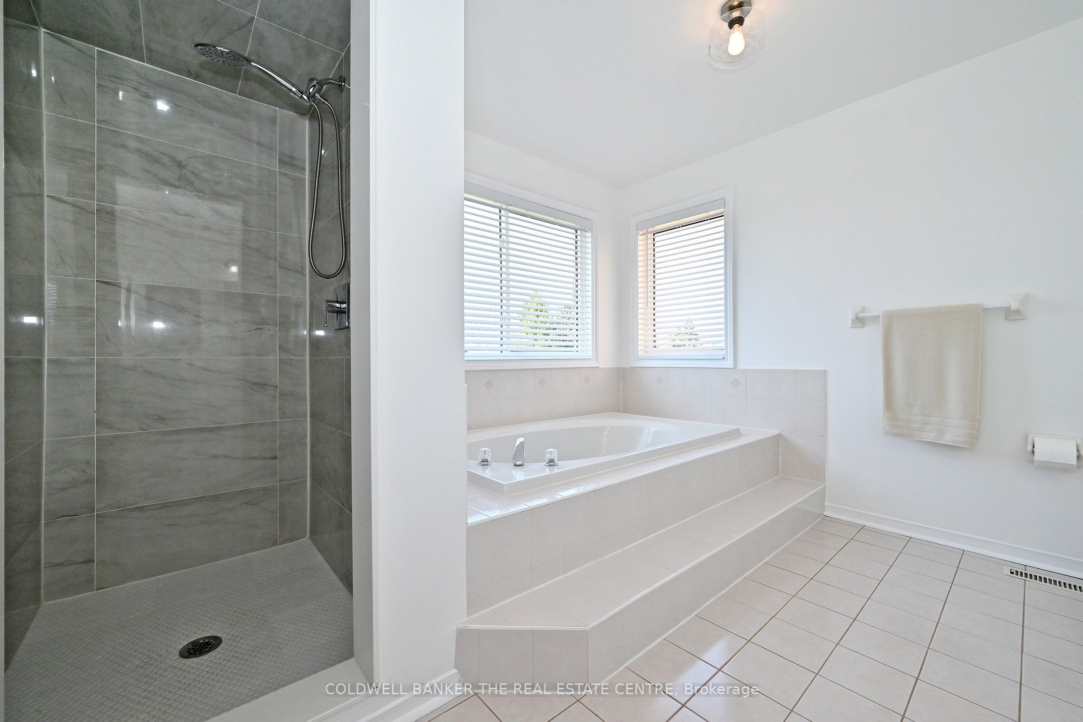 194 Chambers Crescent Property Photo 31