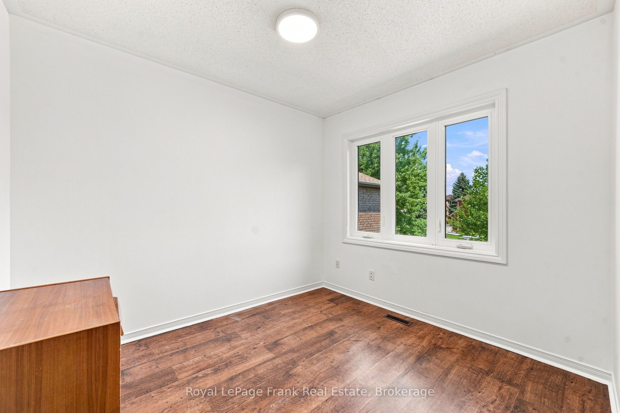 69 Alberta Drive Property Photo 32