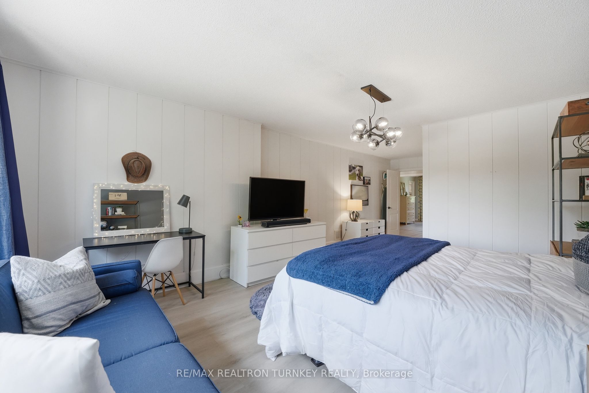 818 Exceller Circle Property Photo 22
