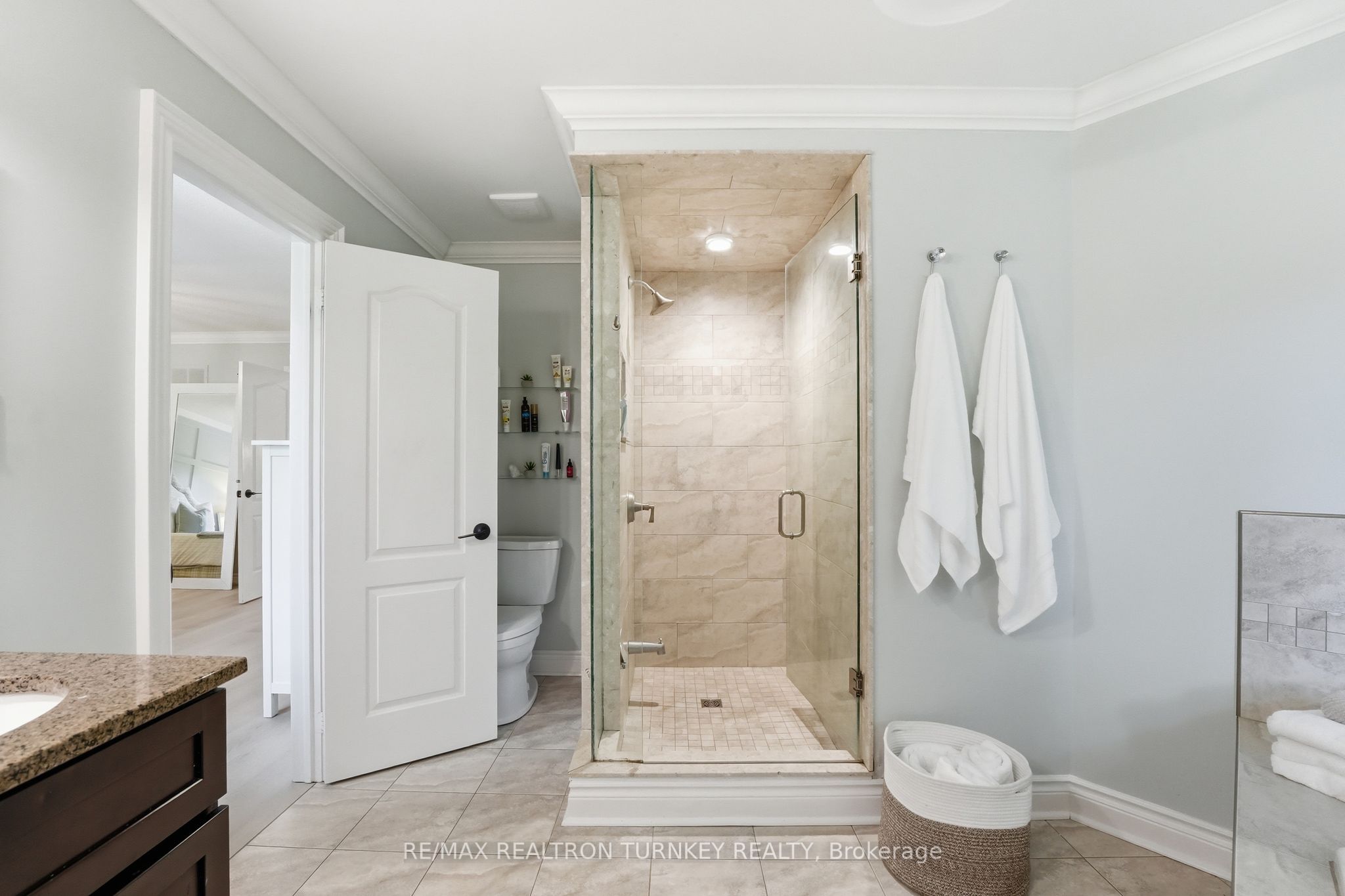 818 Exceller Circle Property Photo 28
