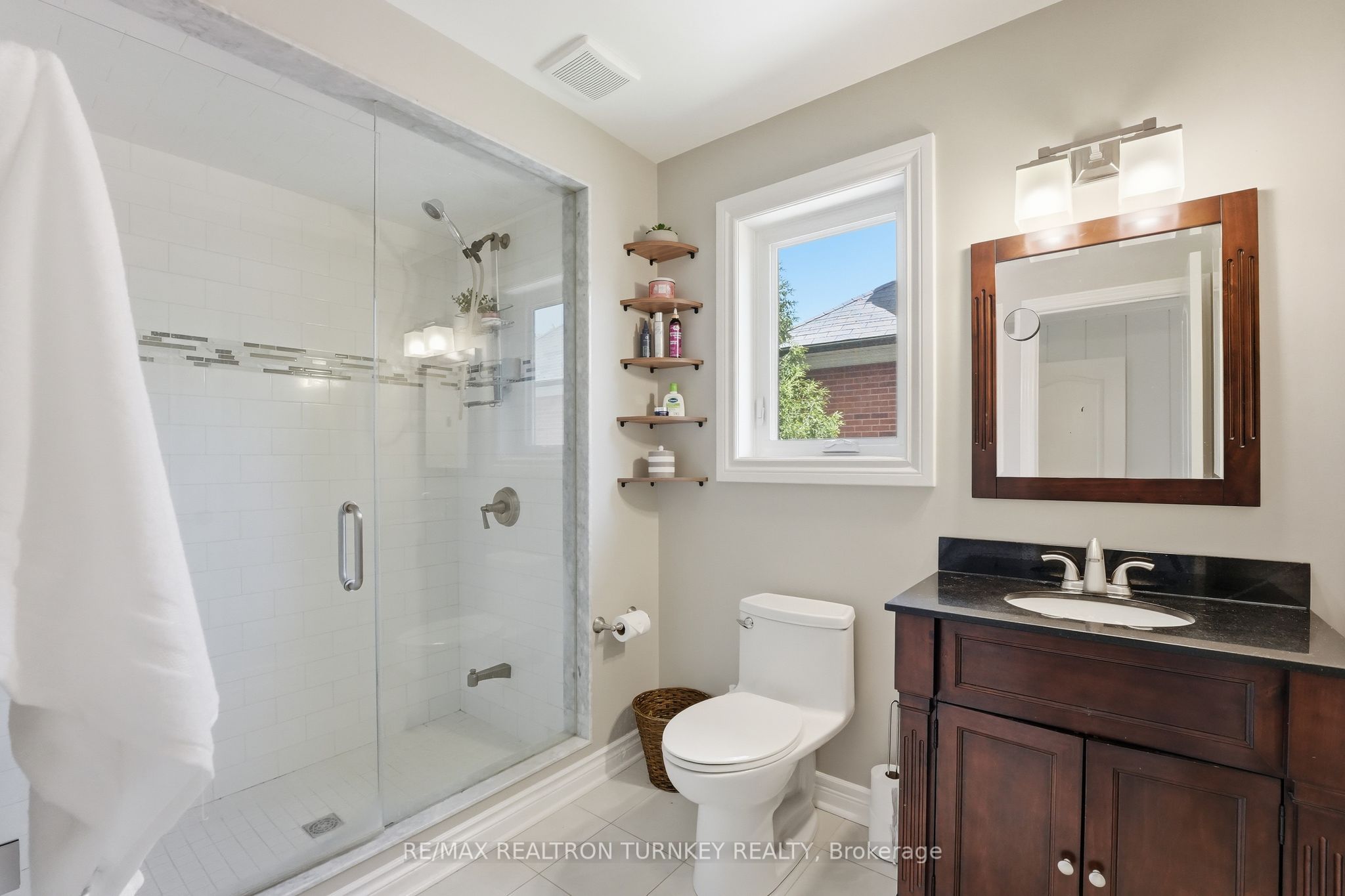 818 Exceller Circle Property Photo 29